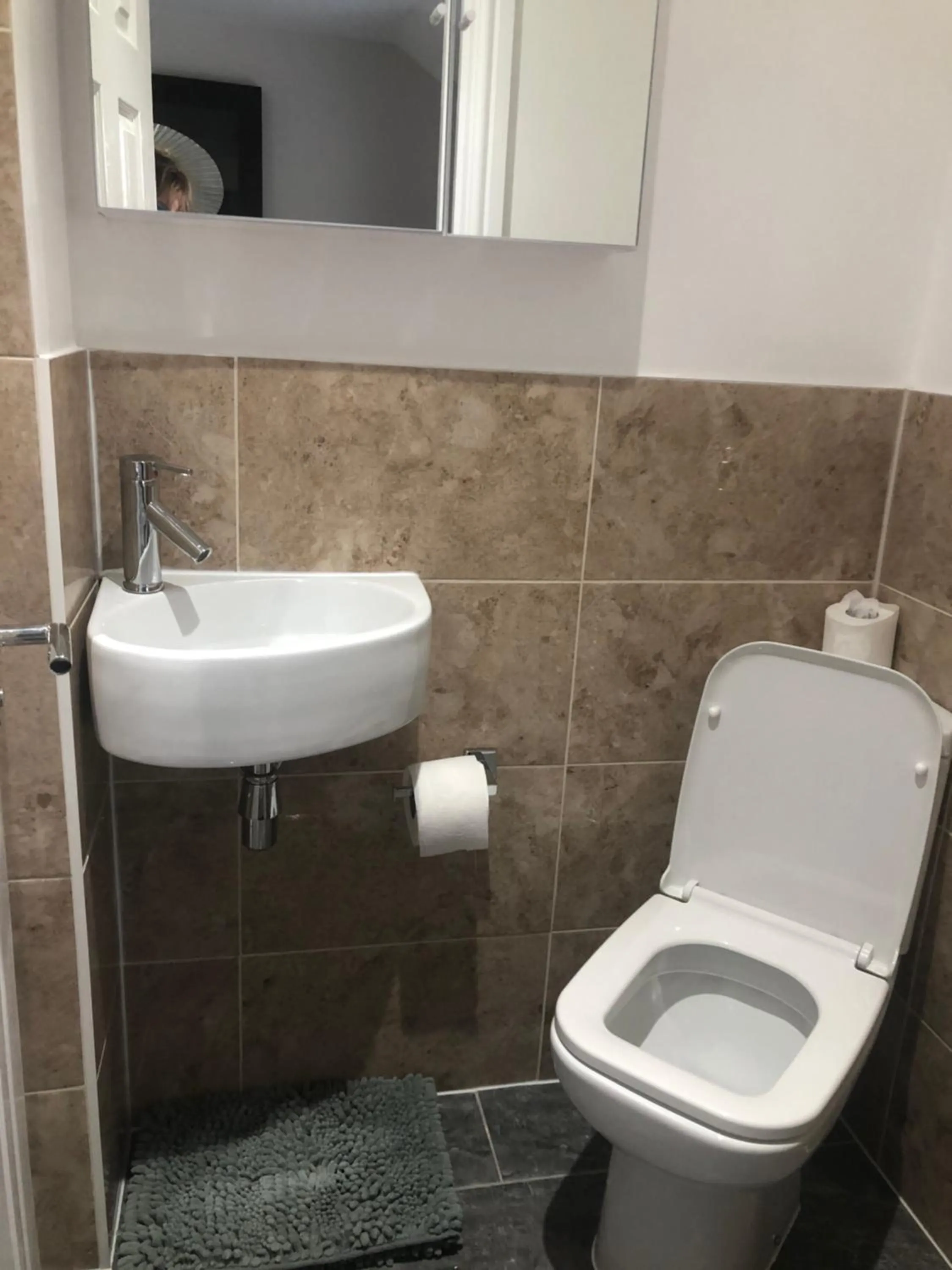 Bathroom in South Avenue B&B