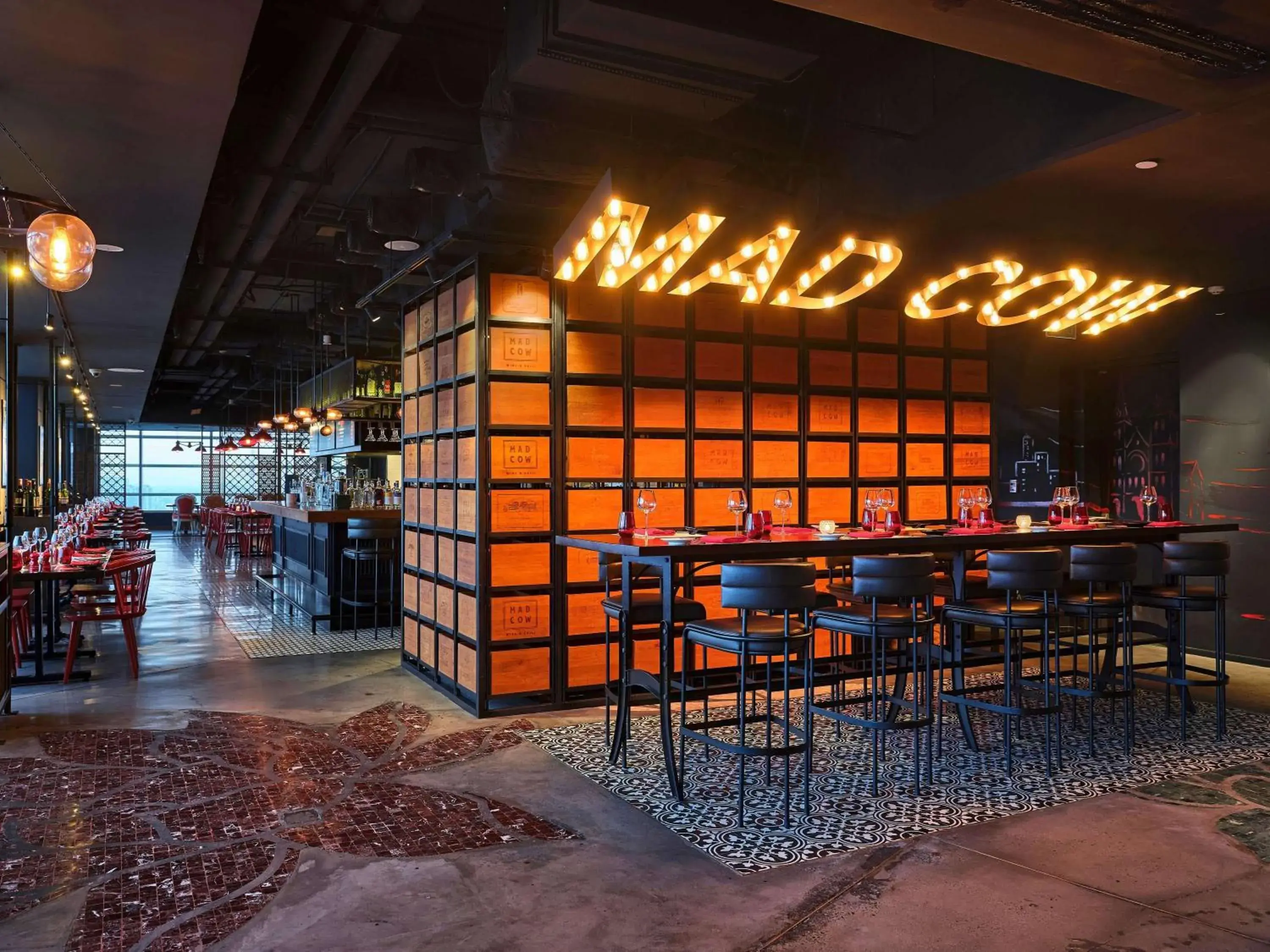 Restaurant/places to eat in Pullman Saigon Centre Restaurant/places to eat in Pullman Saigon Centre