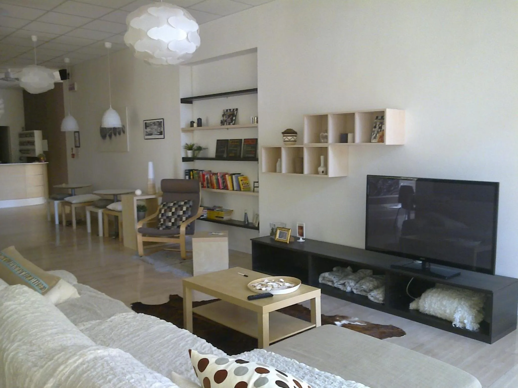 Communal lounge/ TV room in Hotel Augustus