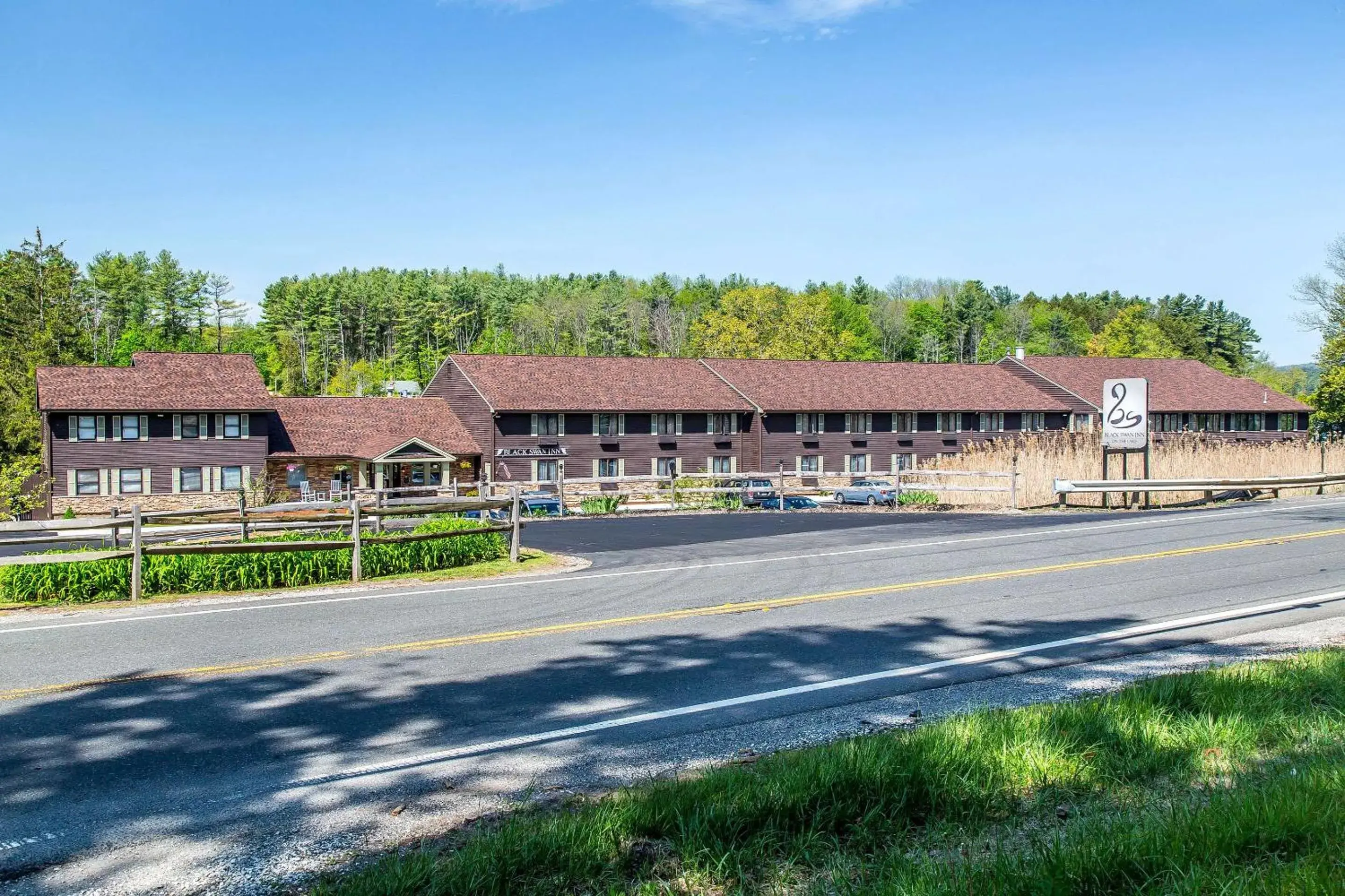 Property building in The Black Swan Lee - Lenox, an Ascend Collection Hotel Property building in The Black Swan Lee - Lenox, an Ascend Collection Hotel