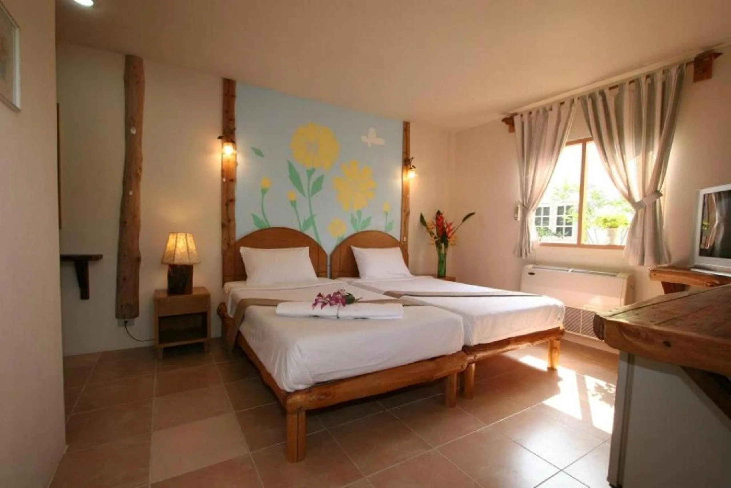 Photo of the whole room, Bed in Sanita Cottage