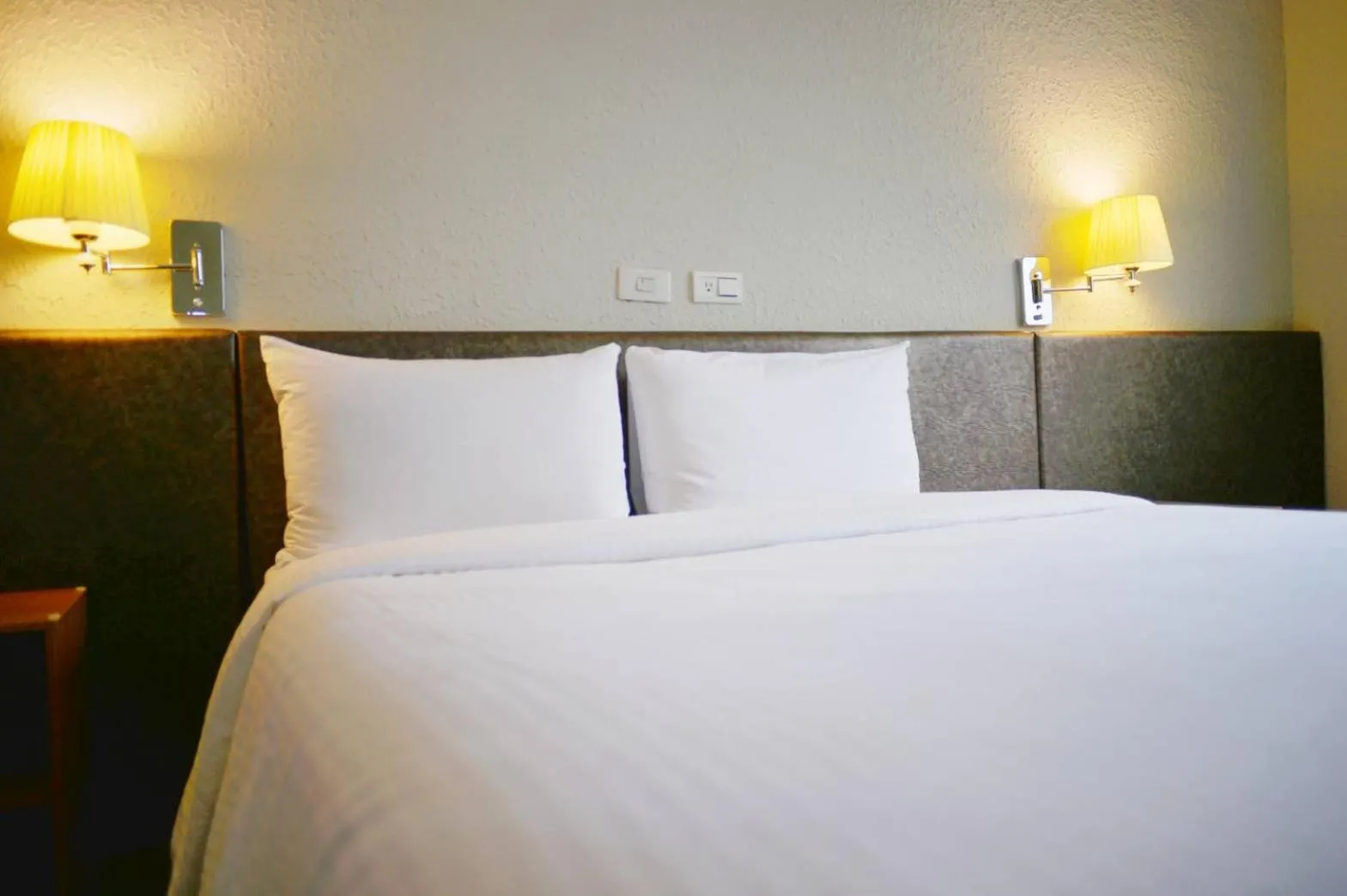 Bedroom, Bed in Walker Hotel - Sanchong