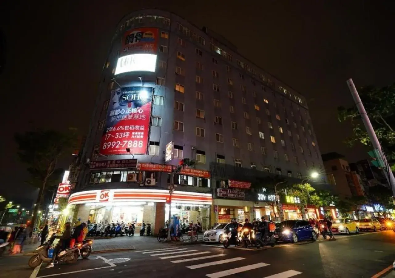 Property building in Walker Hotel - Sanchong Property building in Walker Hotel - Sanchong