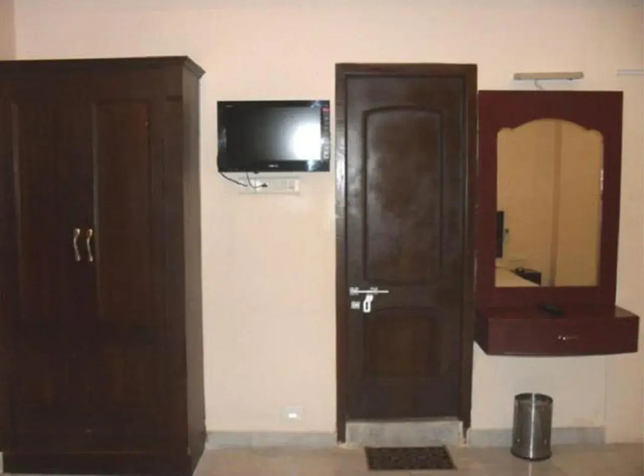 Standard Double Room in Hotel Vpn Residency Standard Double Room in Hotel Vpn Residency