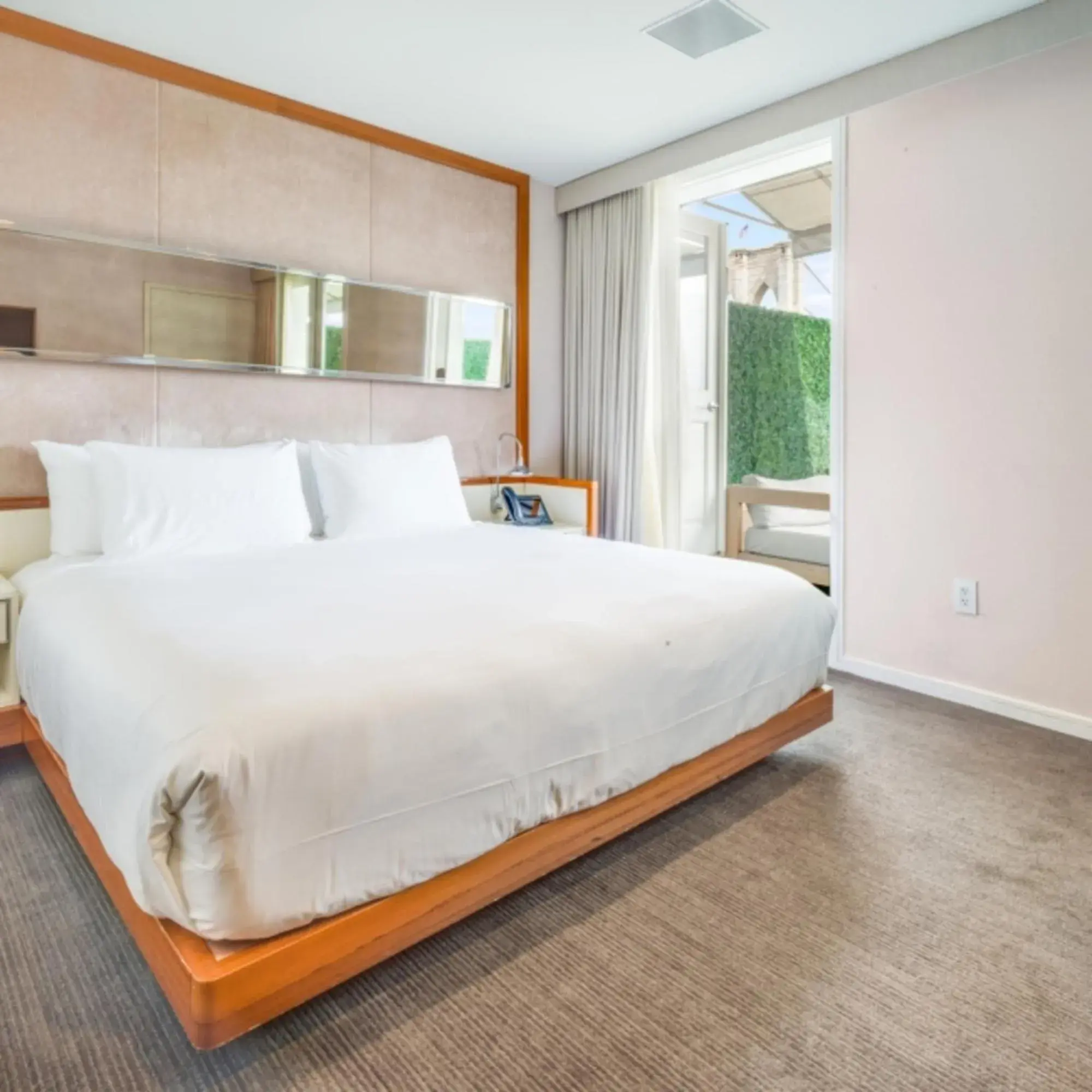 Premier Front Street King Terrace ADA in 33 Hotel, New York City, Seaport Premier Front Street King Terrace ADA in 33 Hotel, New York City, Seaport