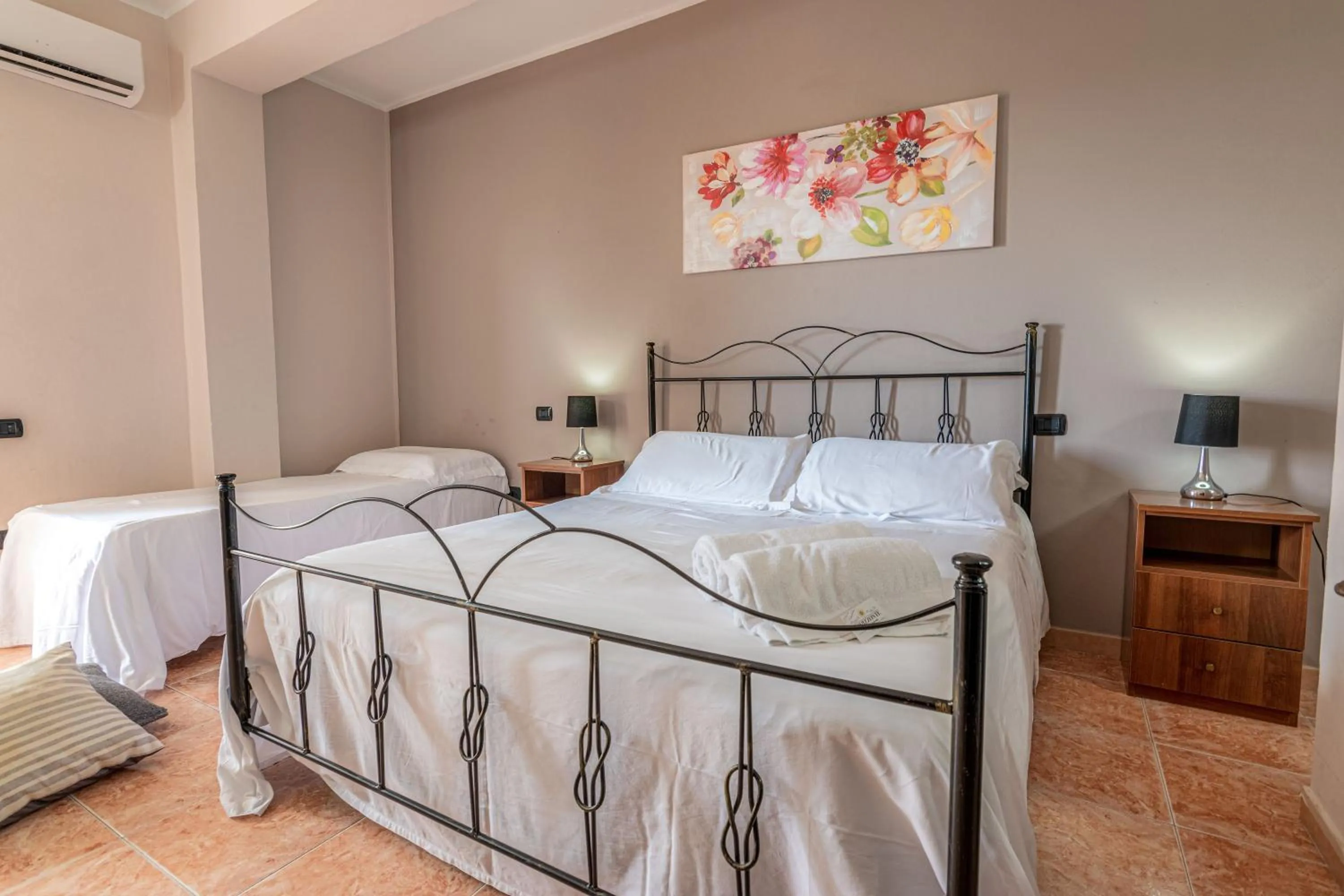 Bedroom in Hotel Ristorante L'Orizzonte