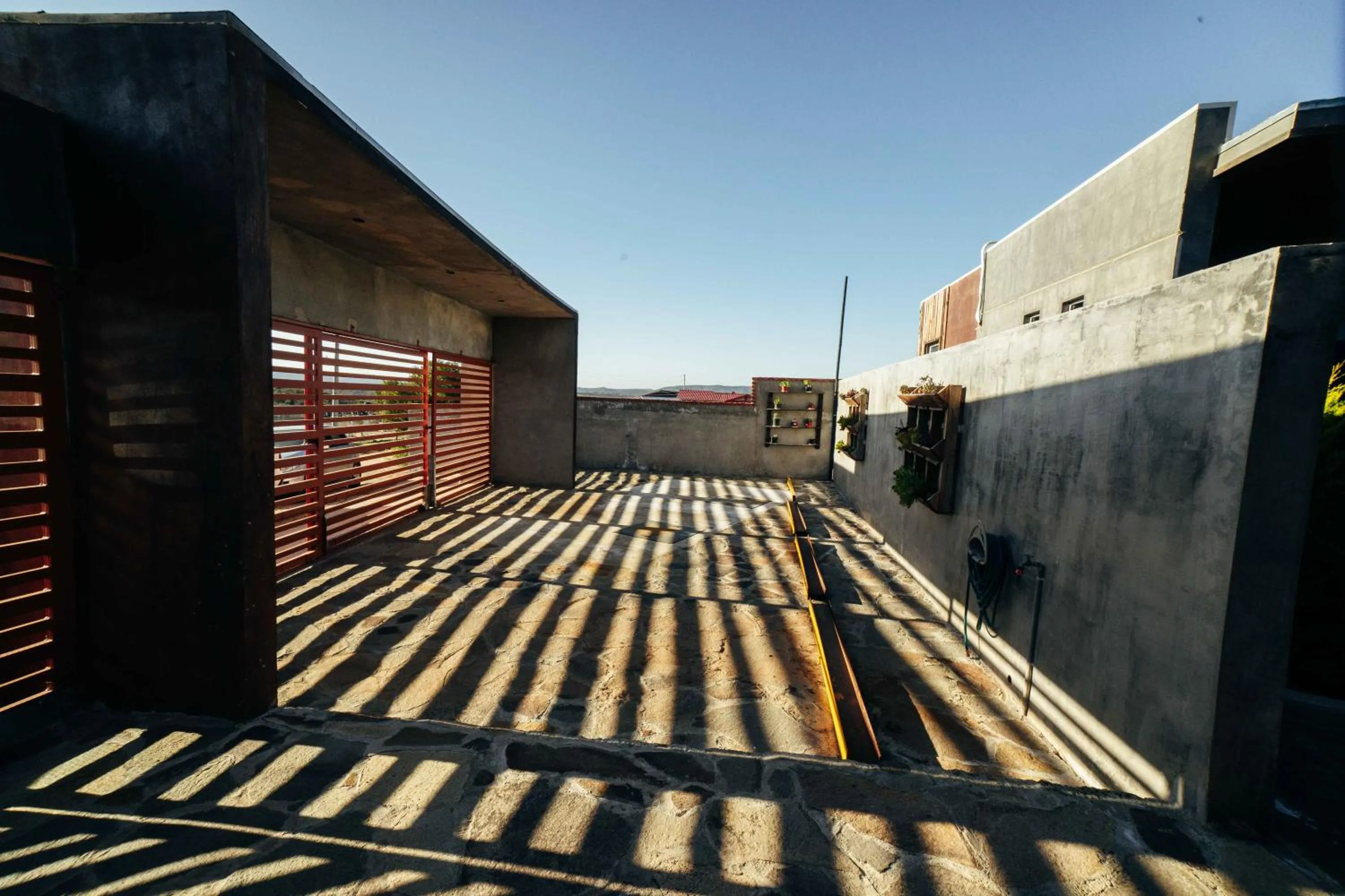 Facade/entrance in Entre Vides Valle de Guadalupe