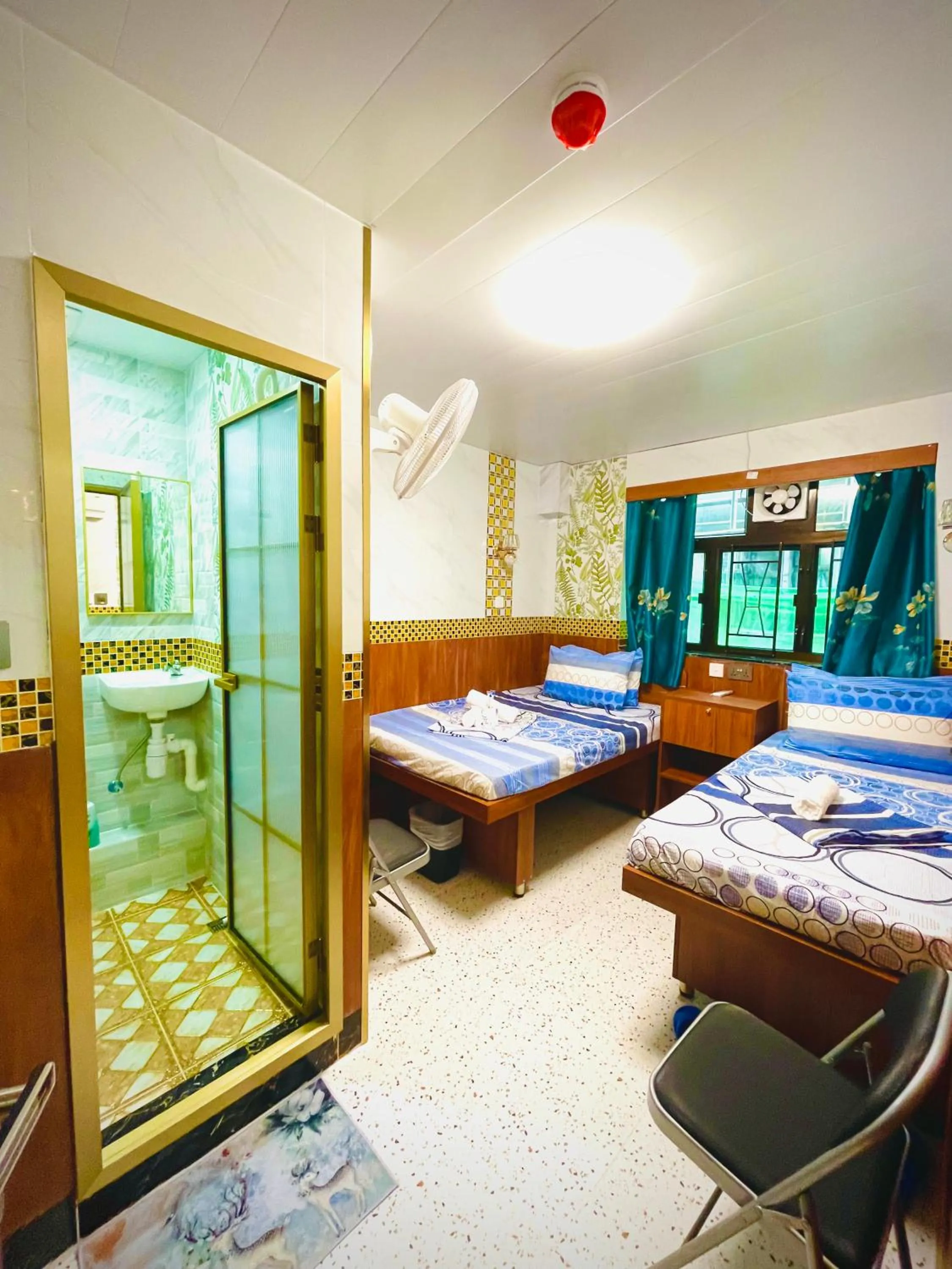 Bed in Kyoto Guest House (15/F)