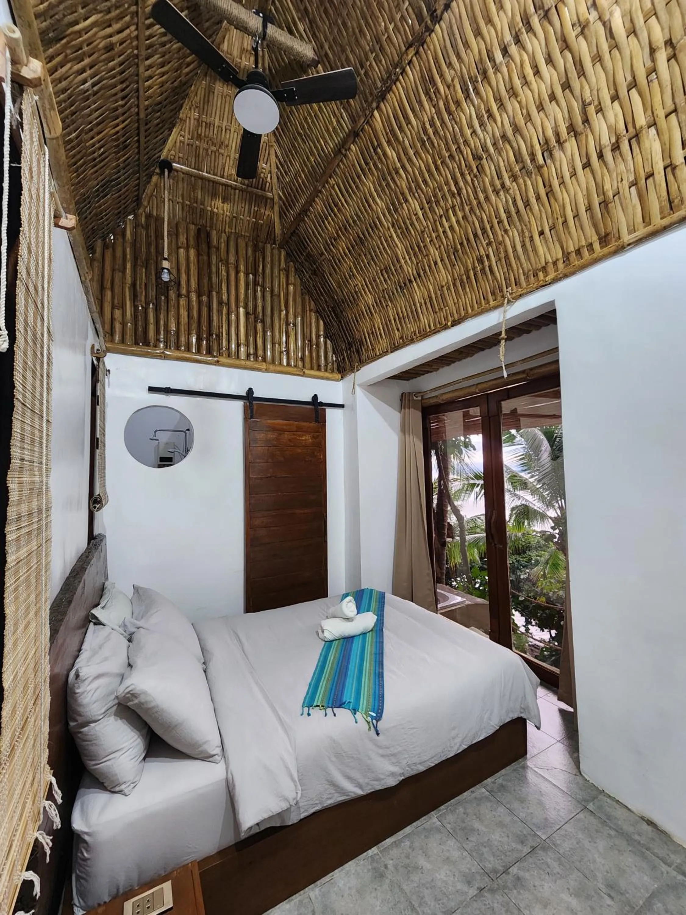 Bed in Cocovana Beach Resort