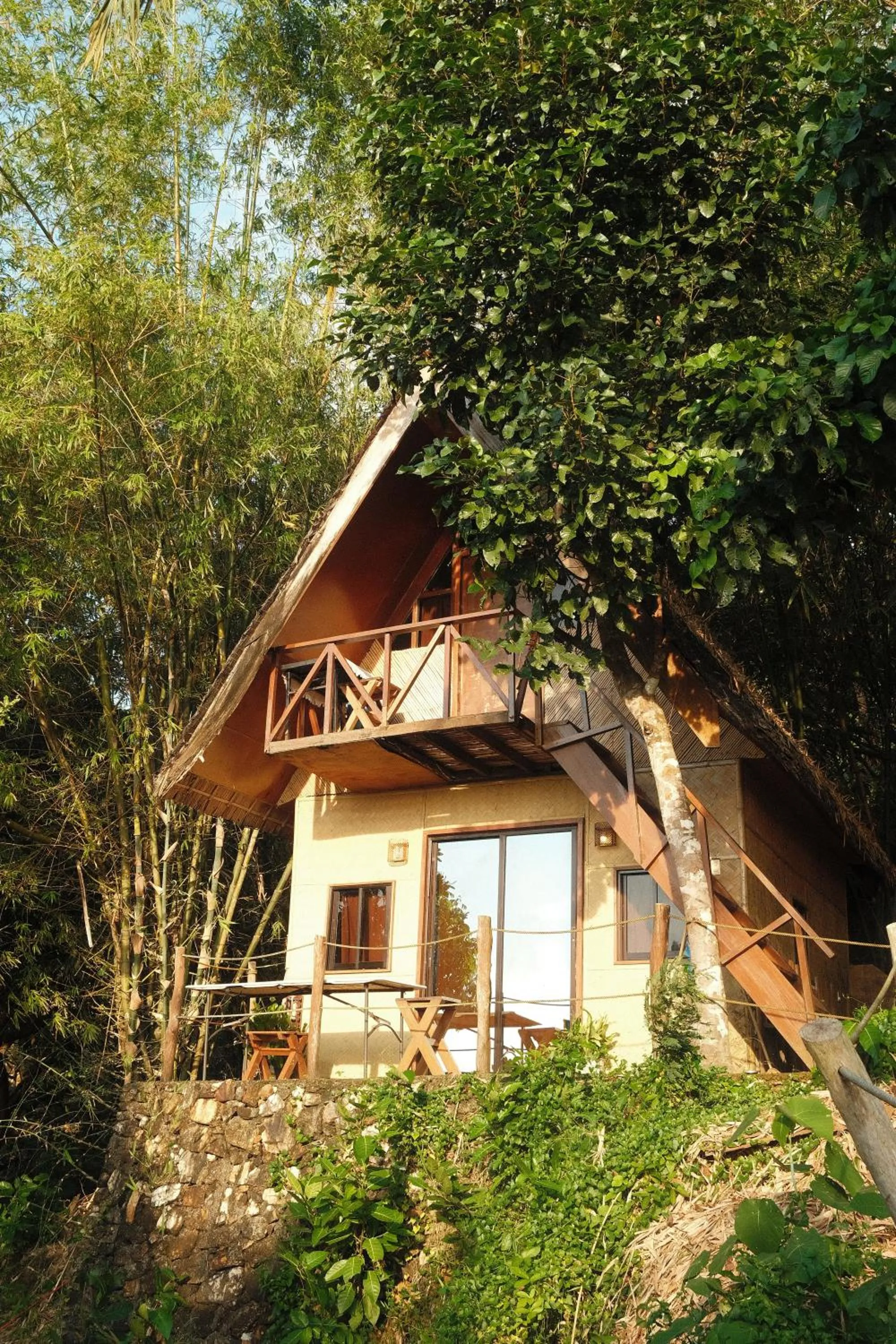 Cocovana Beach Resort