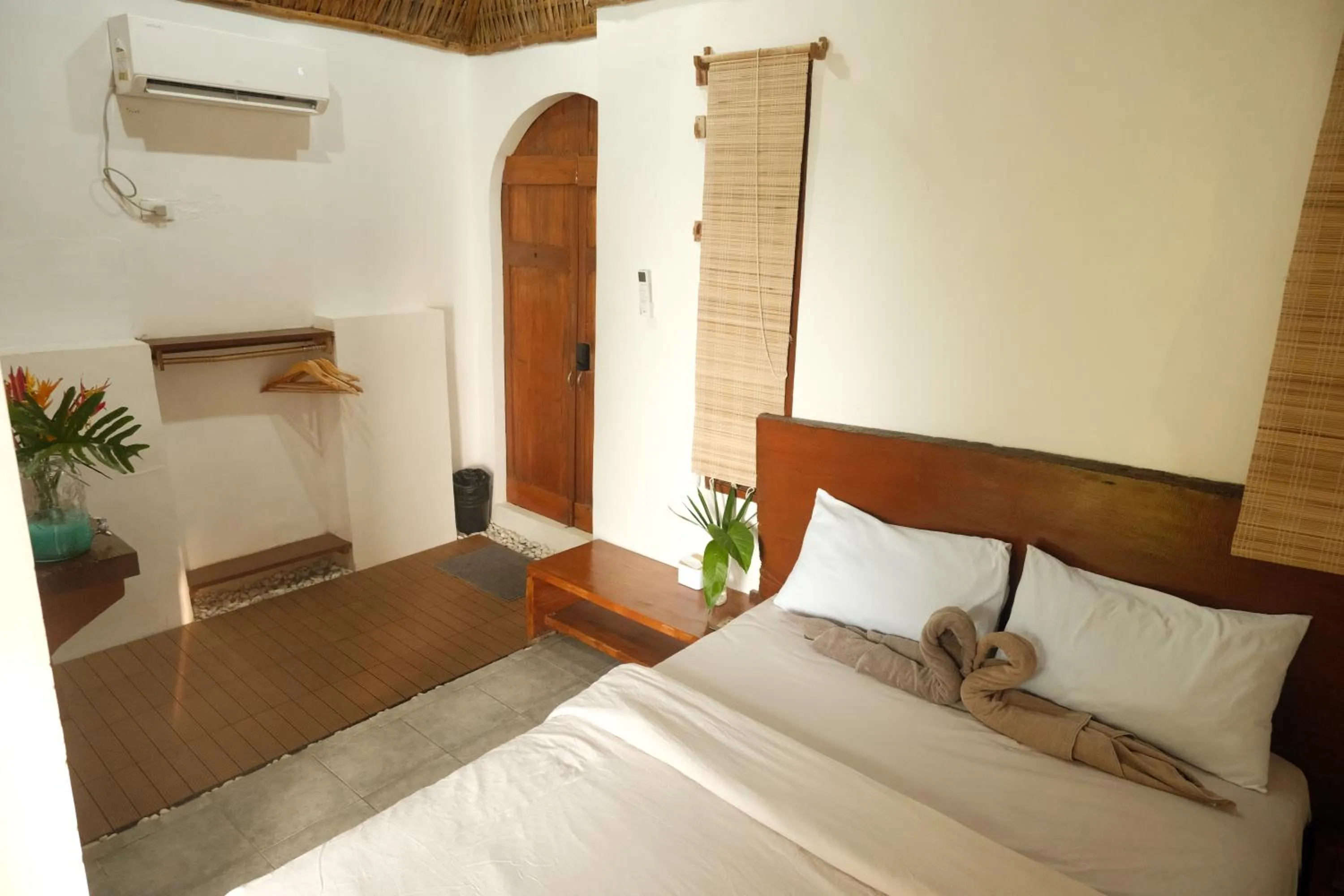 Bed in Cocovana Beach Resort