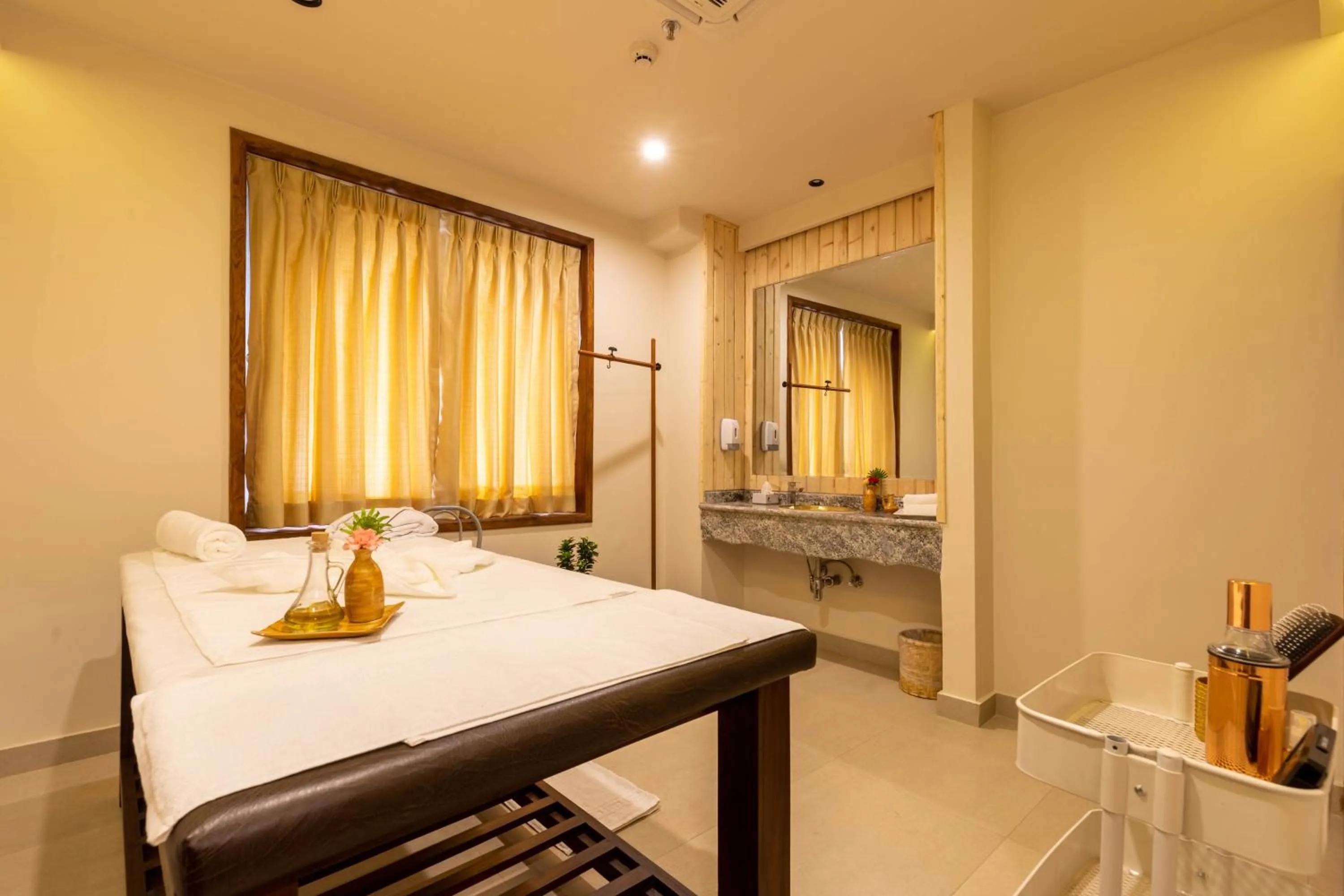 Spa and wellness centre/facilities, Bed in Basera Boutique Hotel