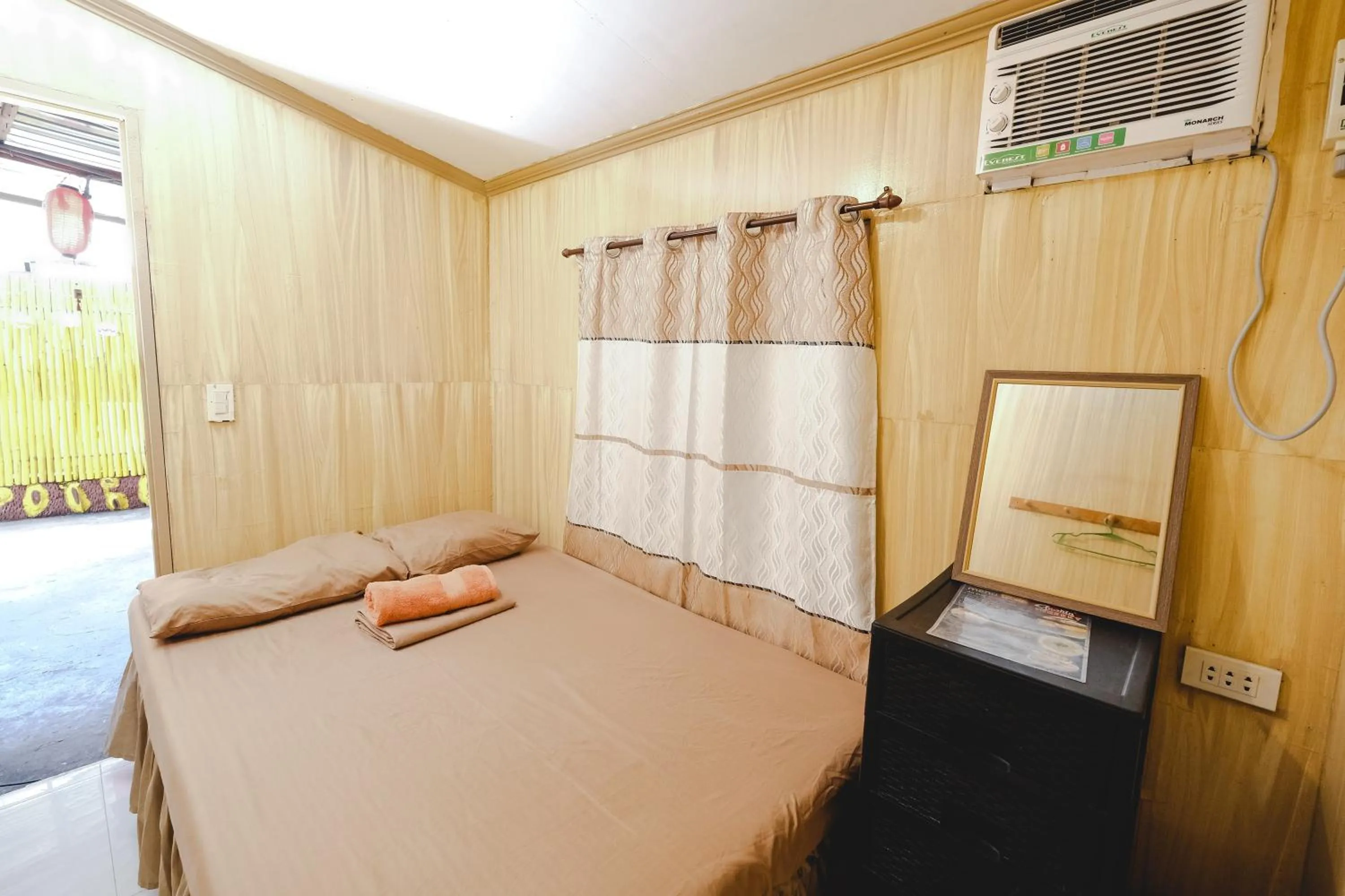 Bed in Monaliza Surf Resort La Union