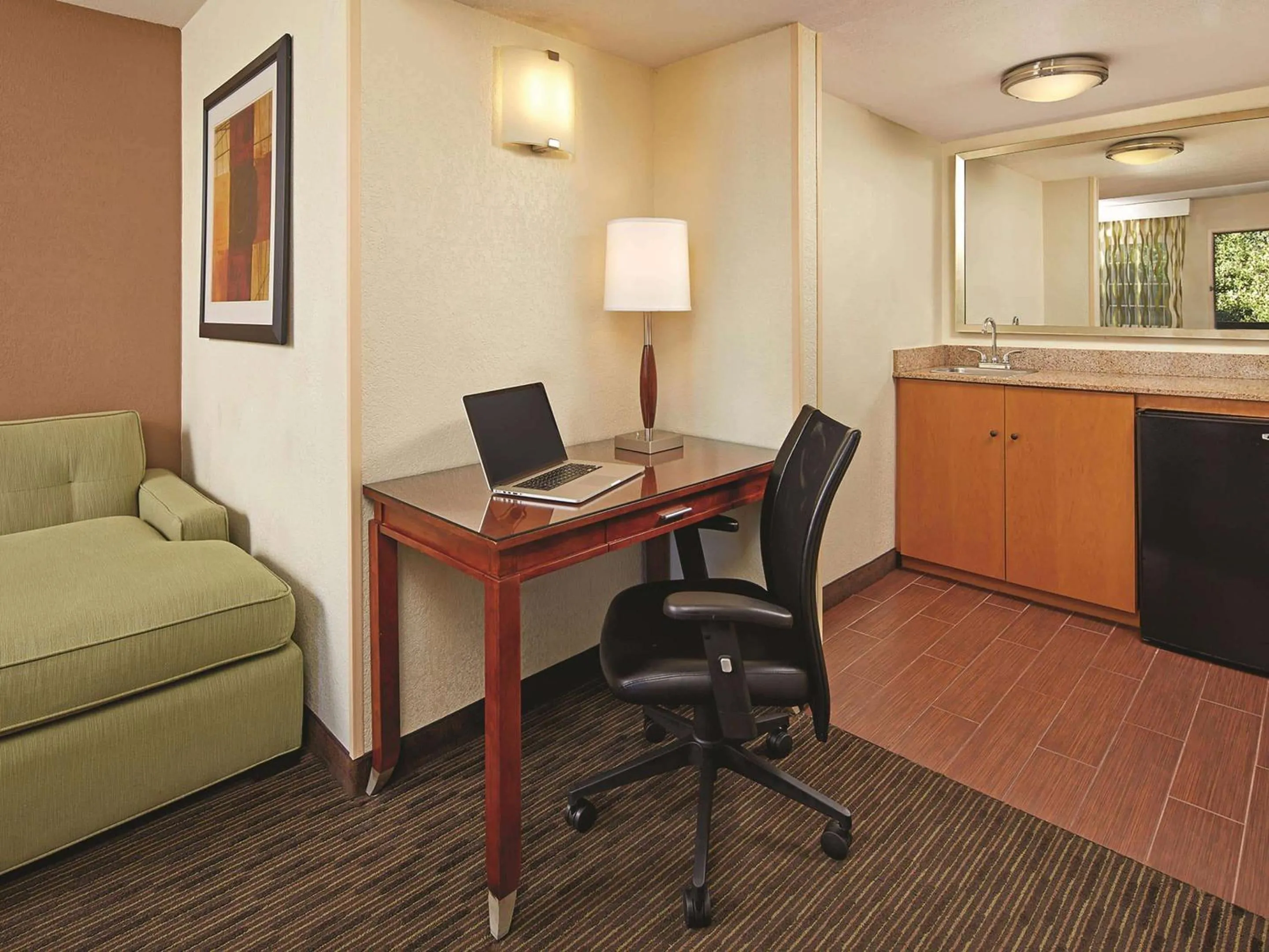 Photo of the whole room in Mission View Inn & Suites San Diego Sea World - Zoo