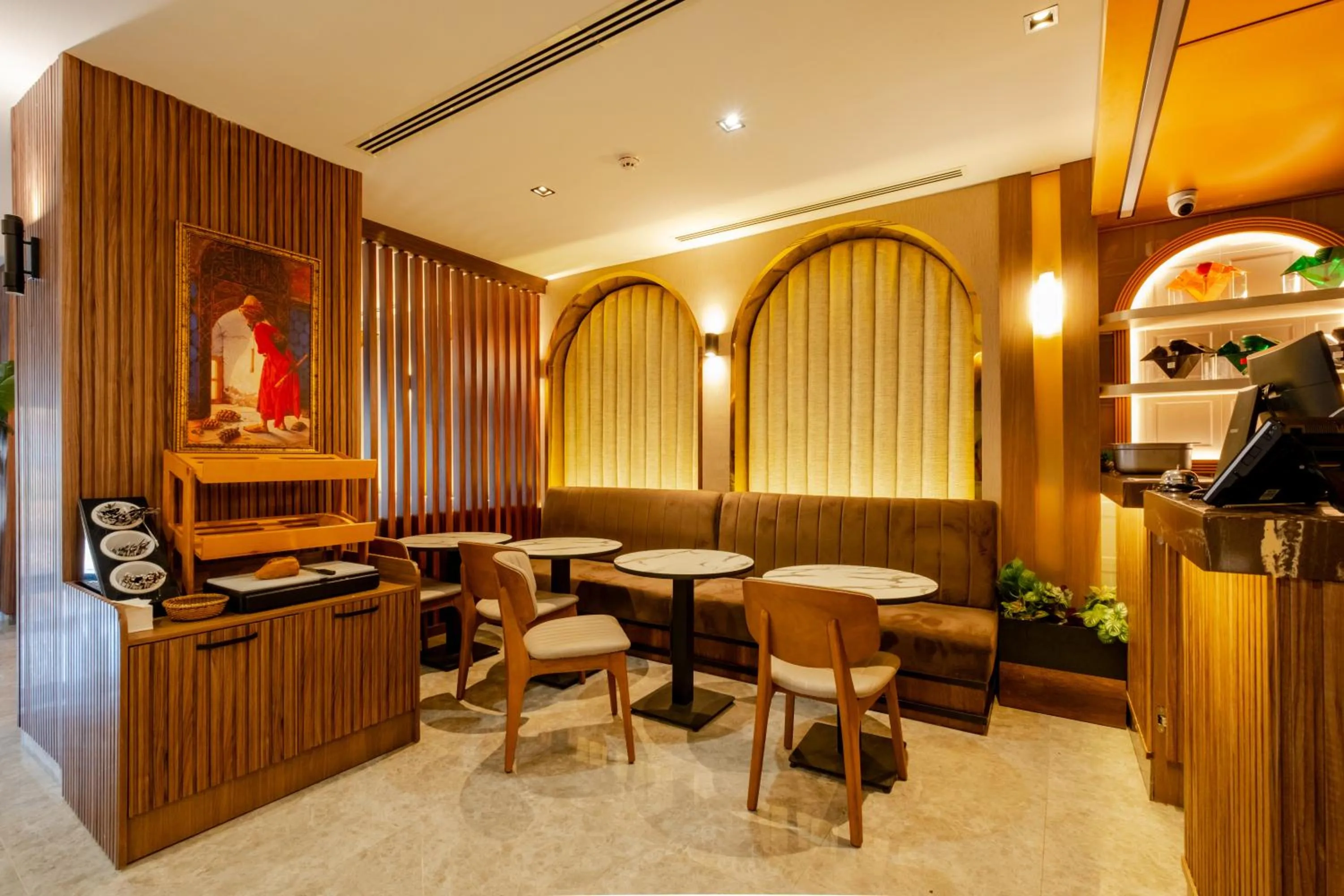 Restaurant/places to eat in Frt Airlines Hotel - Istanbul Airport