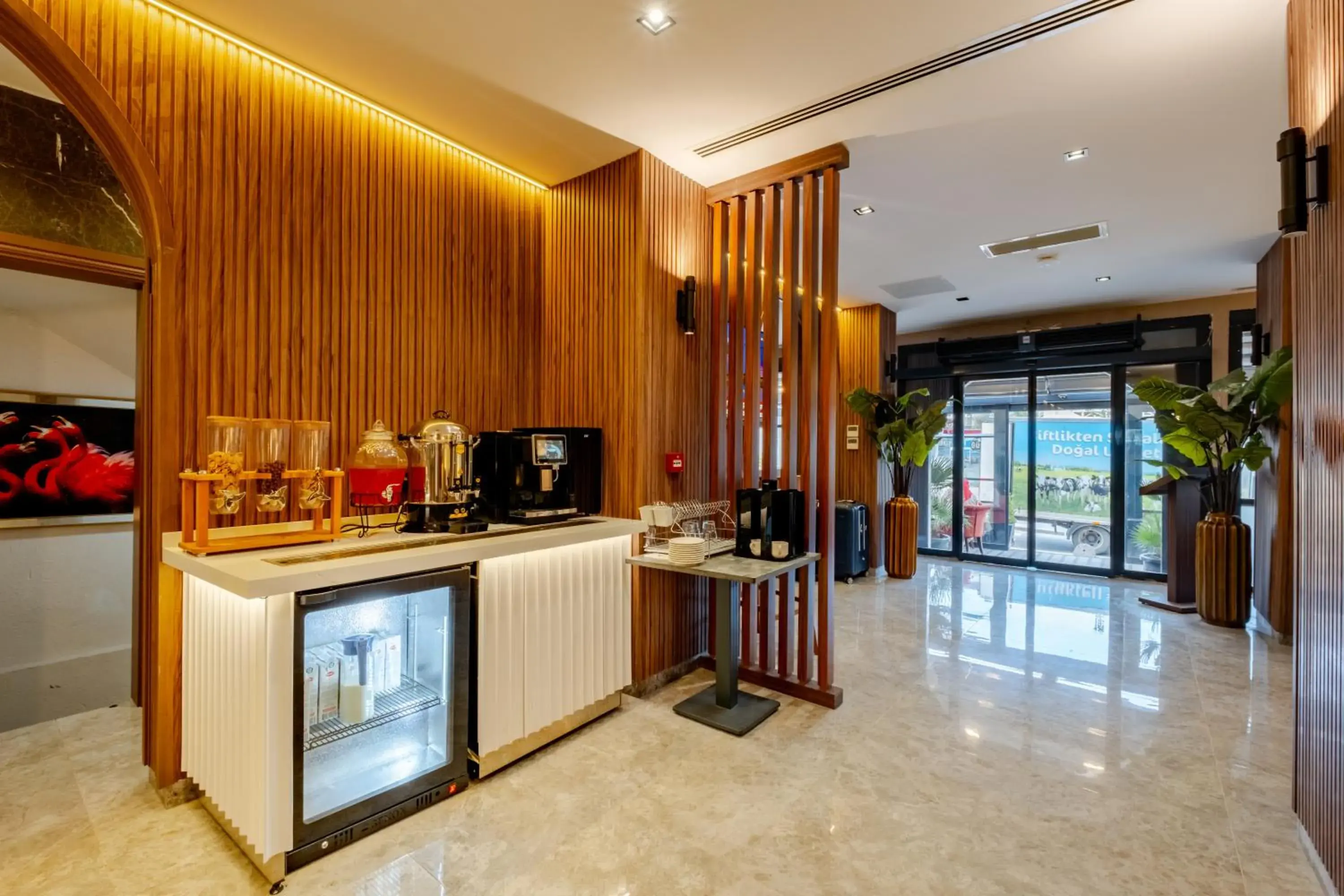 Restaurant/places to eat in Frt Airlines Hotel - Istanbul Airport Restaurant/places to eat in Frt Airlines Hotel - Istanbul Airport