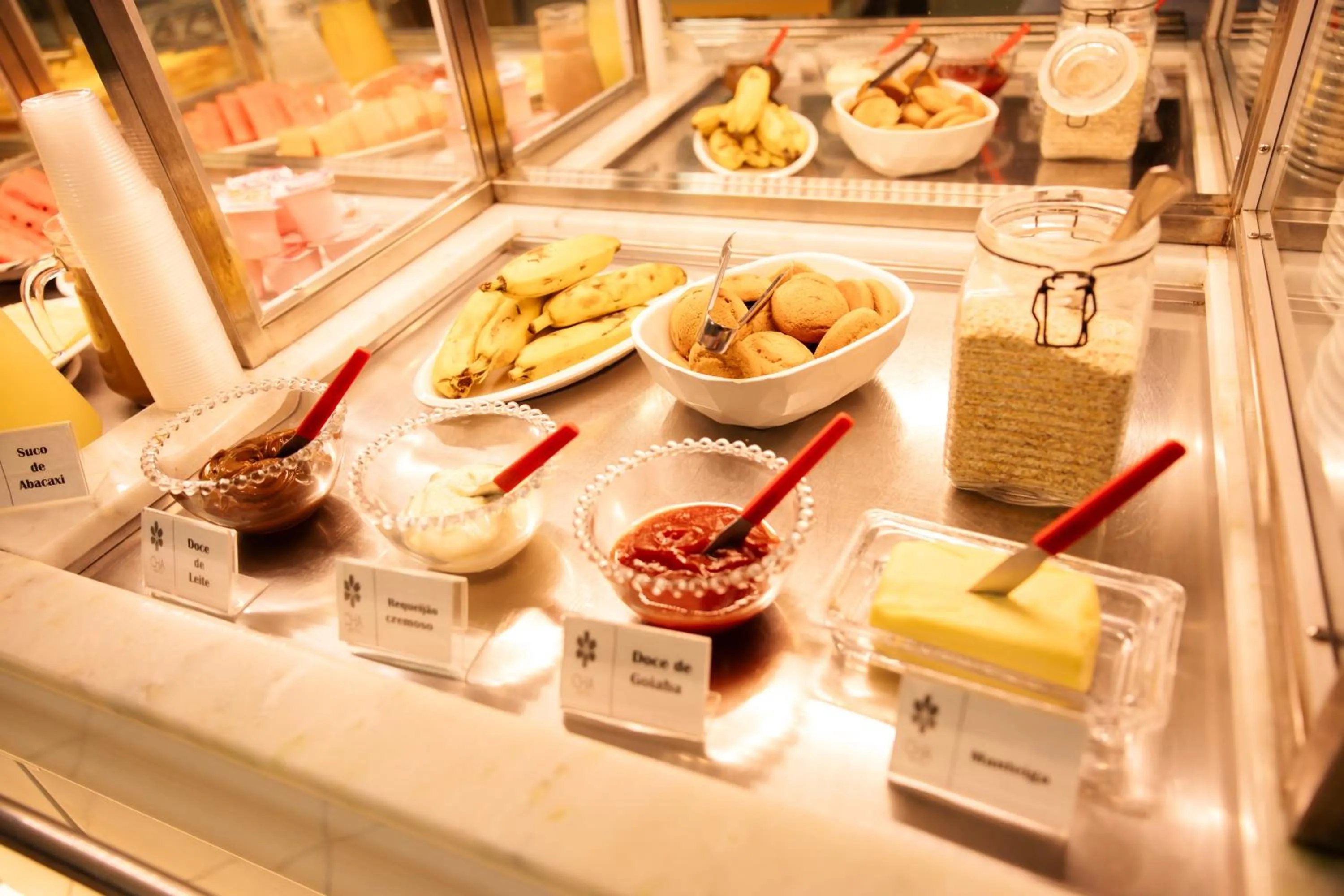 Buffet breakfast in CHA Mime Hotel