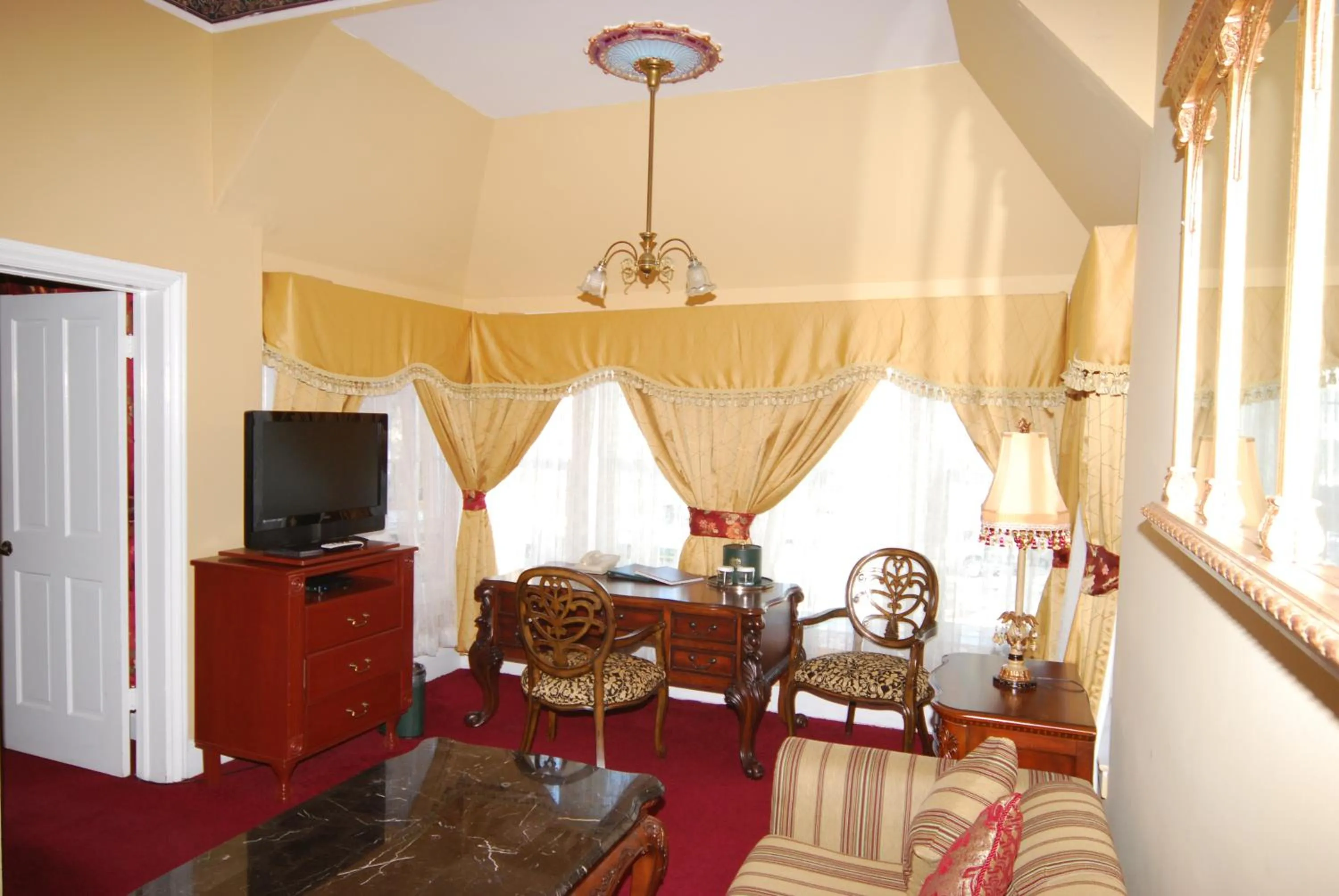 Seating area in Queen Anne