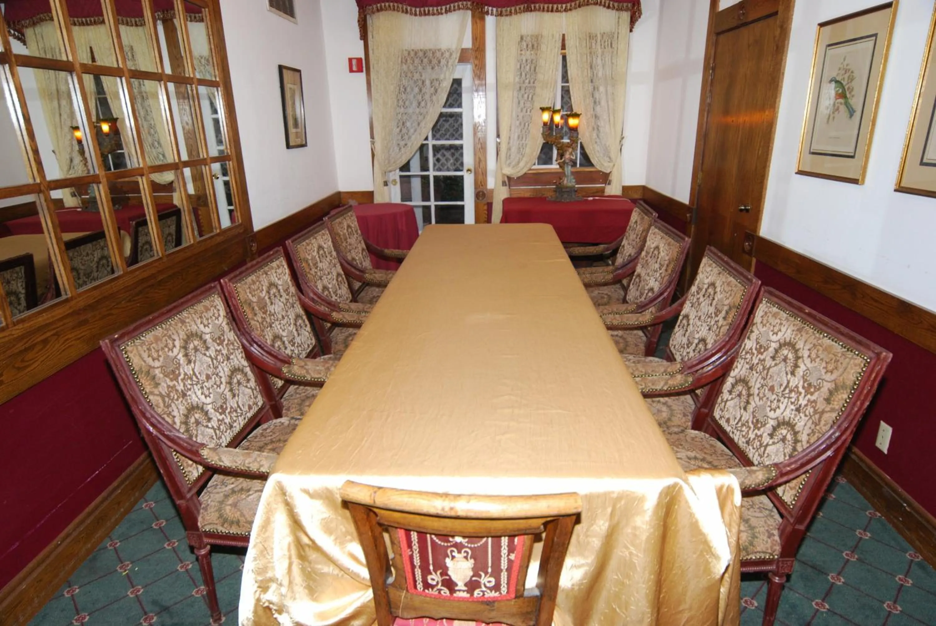 Restaurant/places to eat in Queen Anne