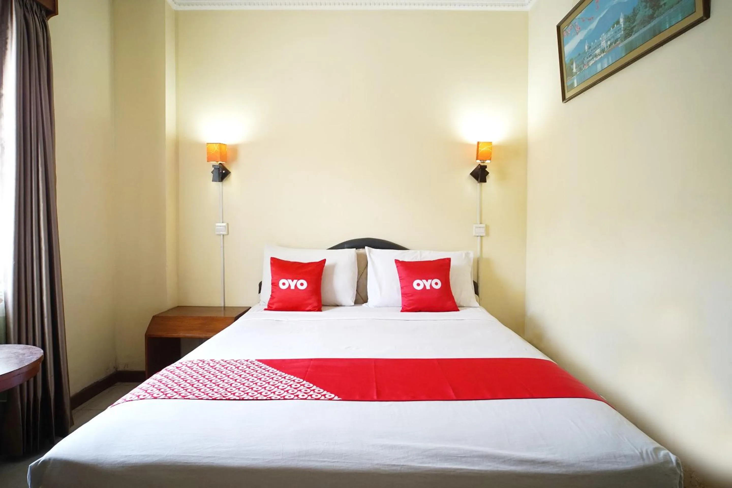 Bedroom, Bed in OYO 2015 Bandara Hotel Balikpapan