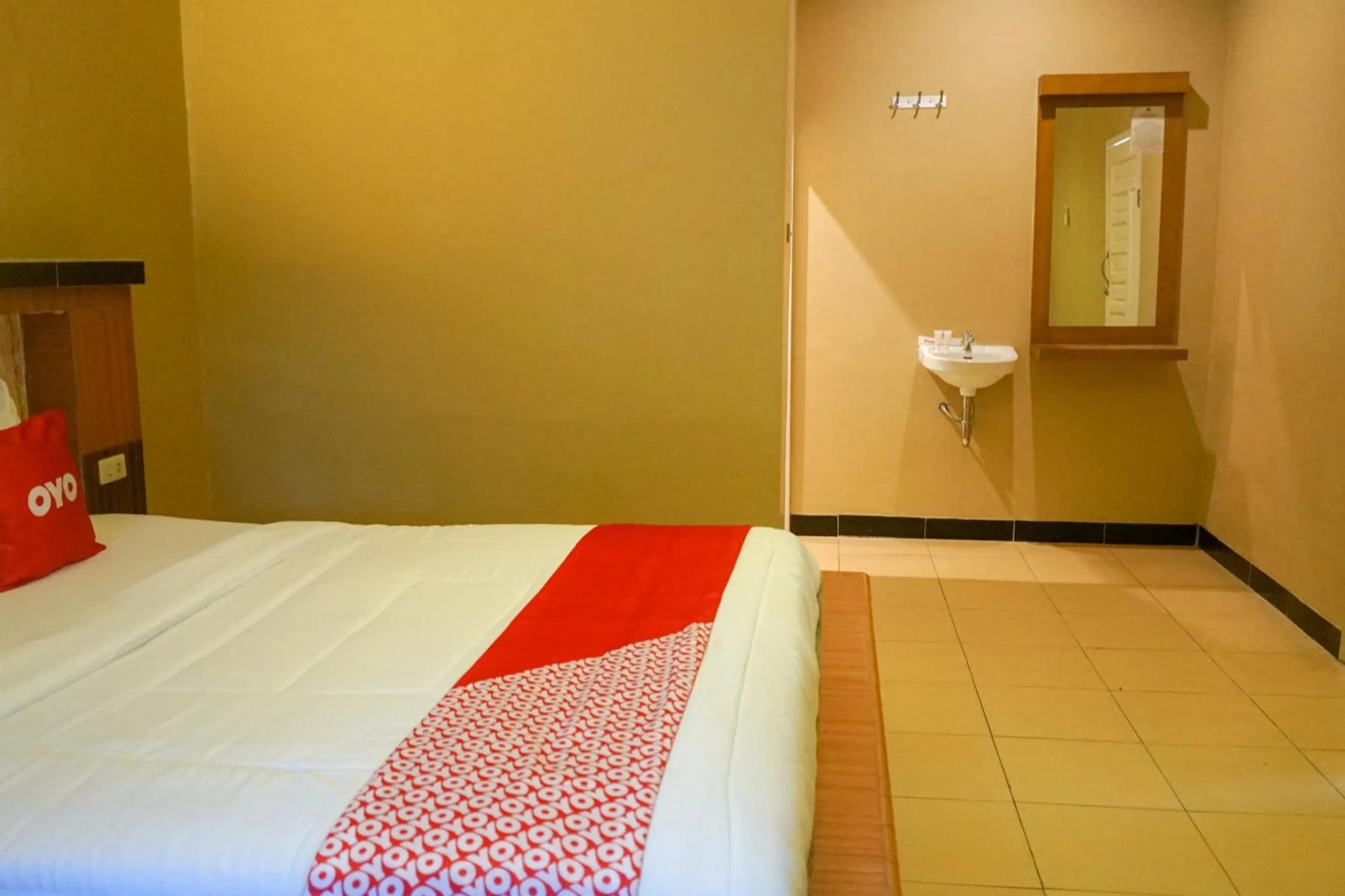 Bedroom in Hotel O Jatimas