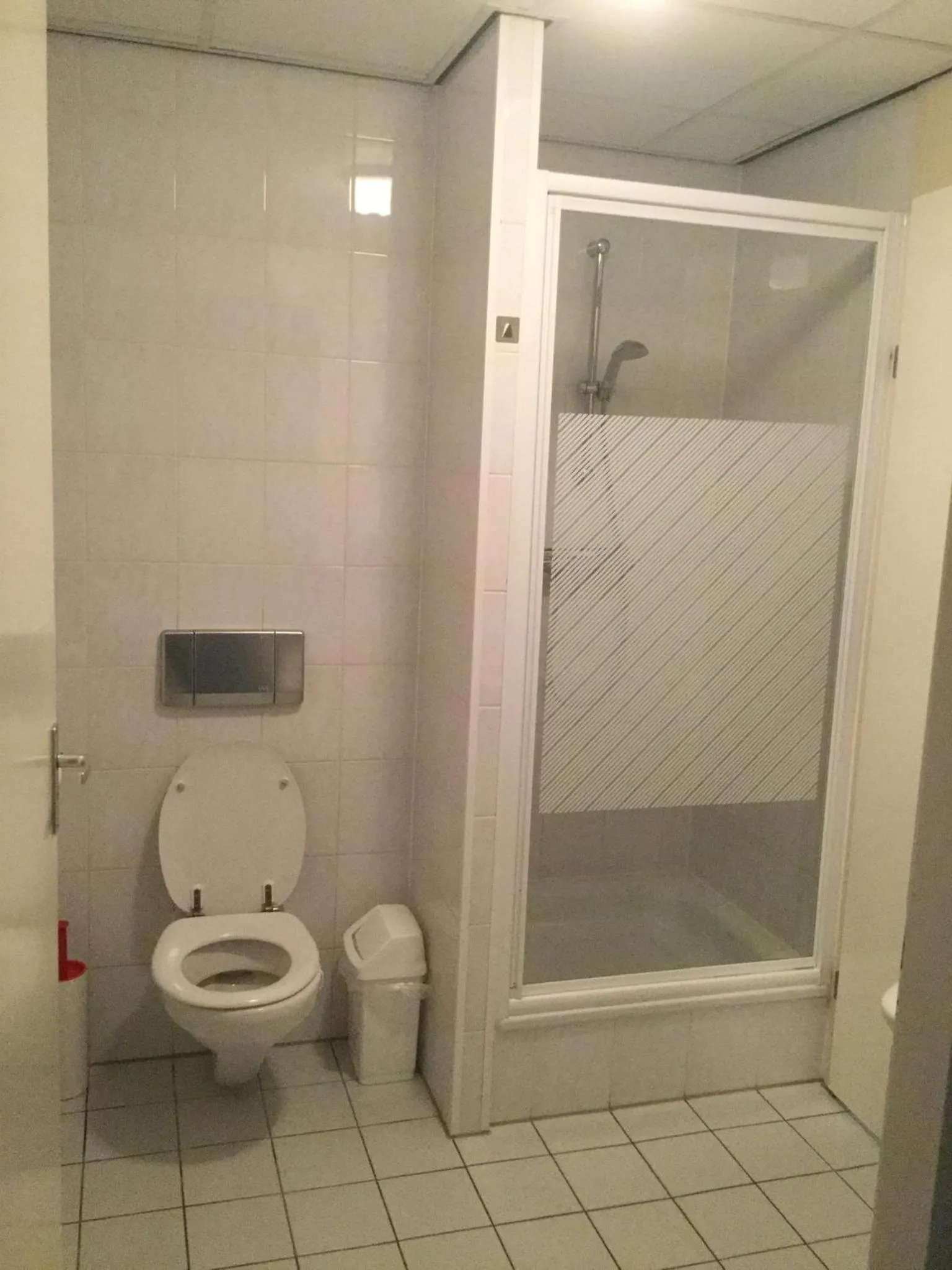 Shower in Zuiderzeestate 28