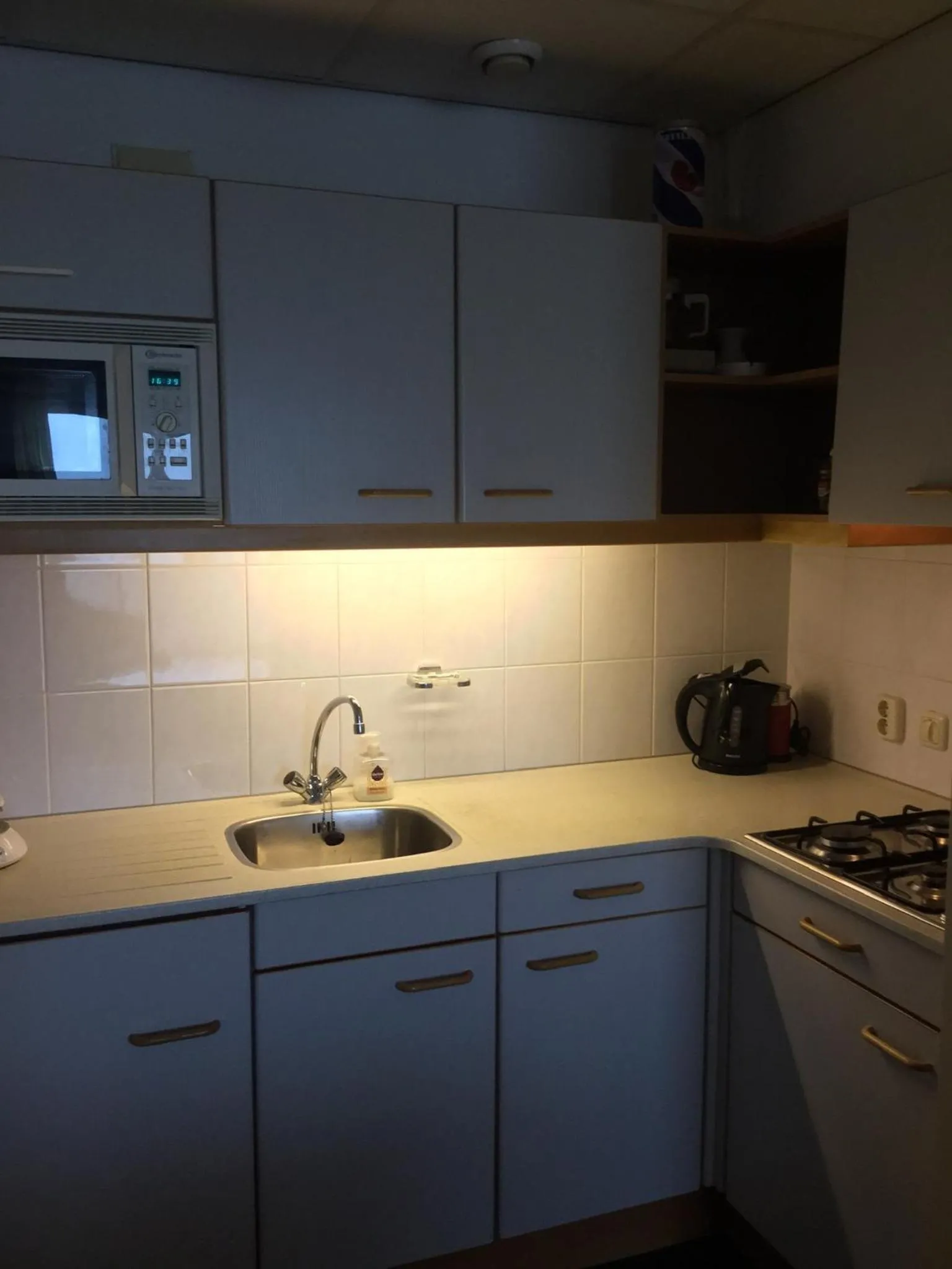 Kitchen or kitchenette in Zuiderzeestate 28