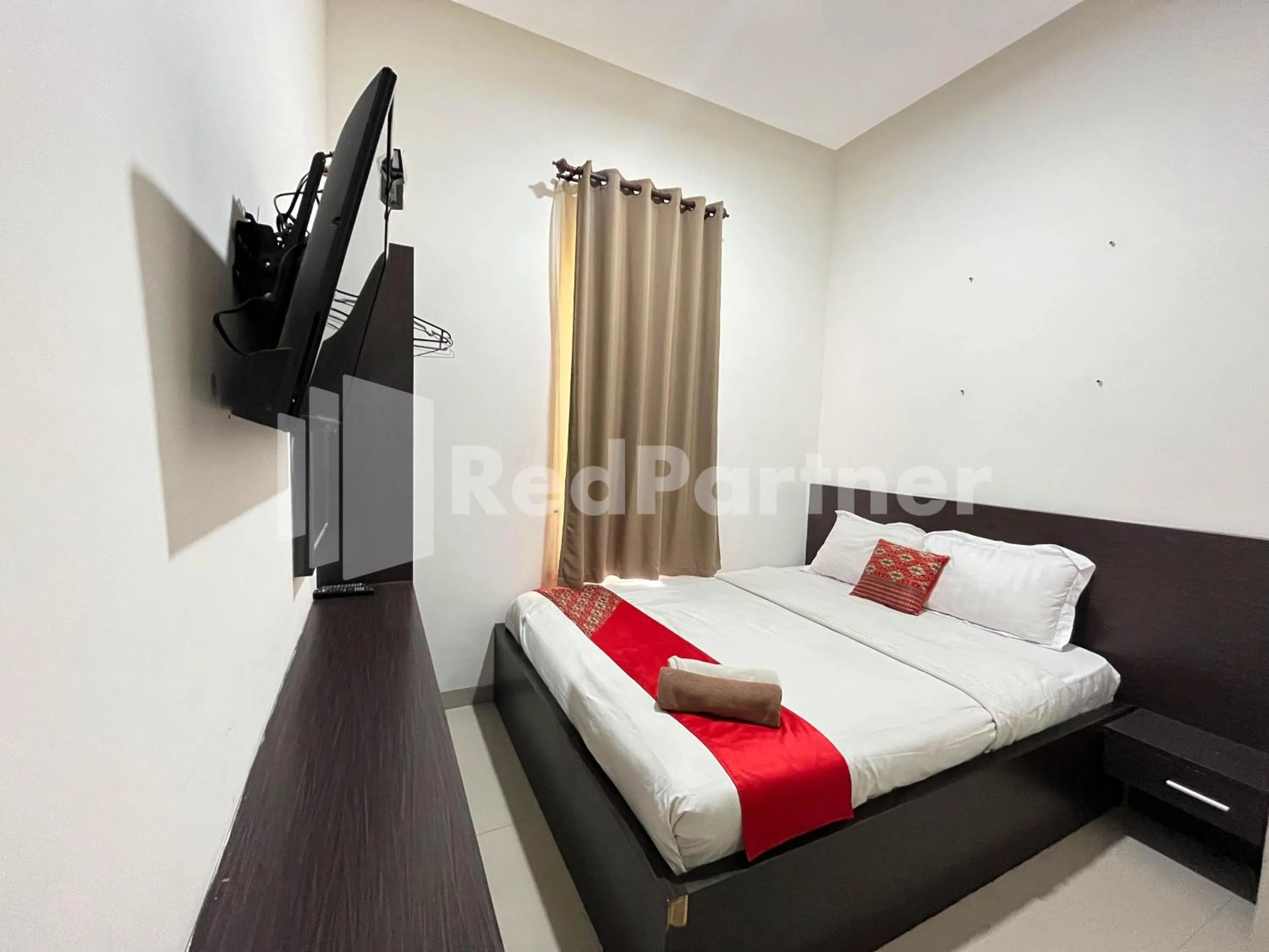 Bedroom, Bed in OYO 1665 Aurila Homestay Syariah