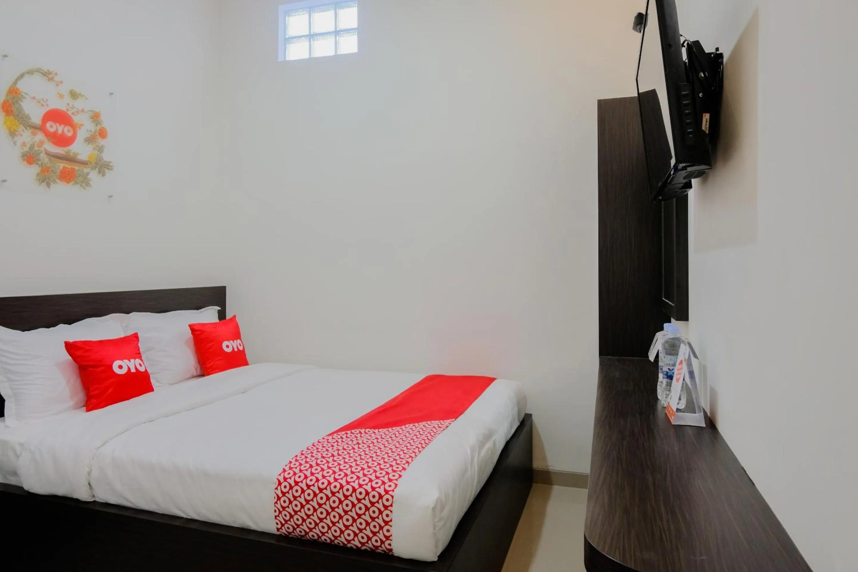 Bedroom, Bed in Hotel O Mata Air Near University of Gajayana Malang