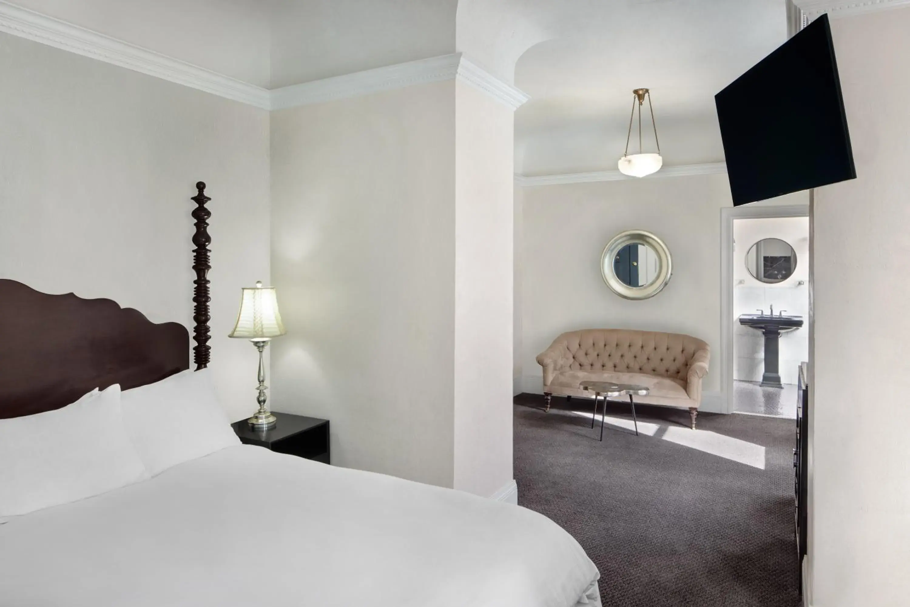 Bed in Mount View Hotel & Spa Bed in Mount View Hotel & Spa