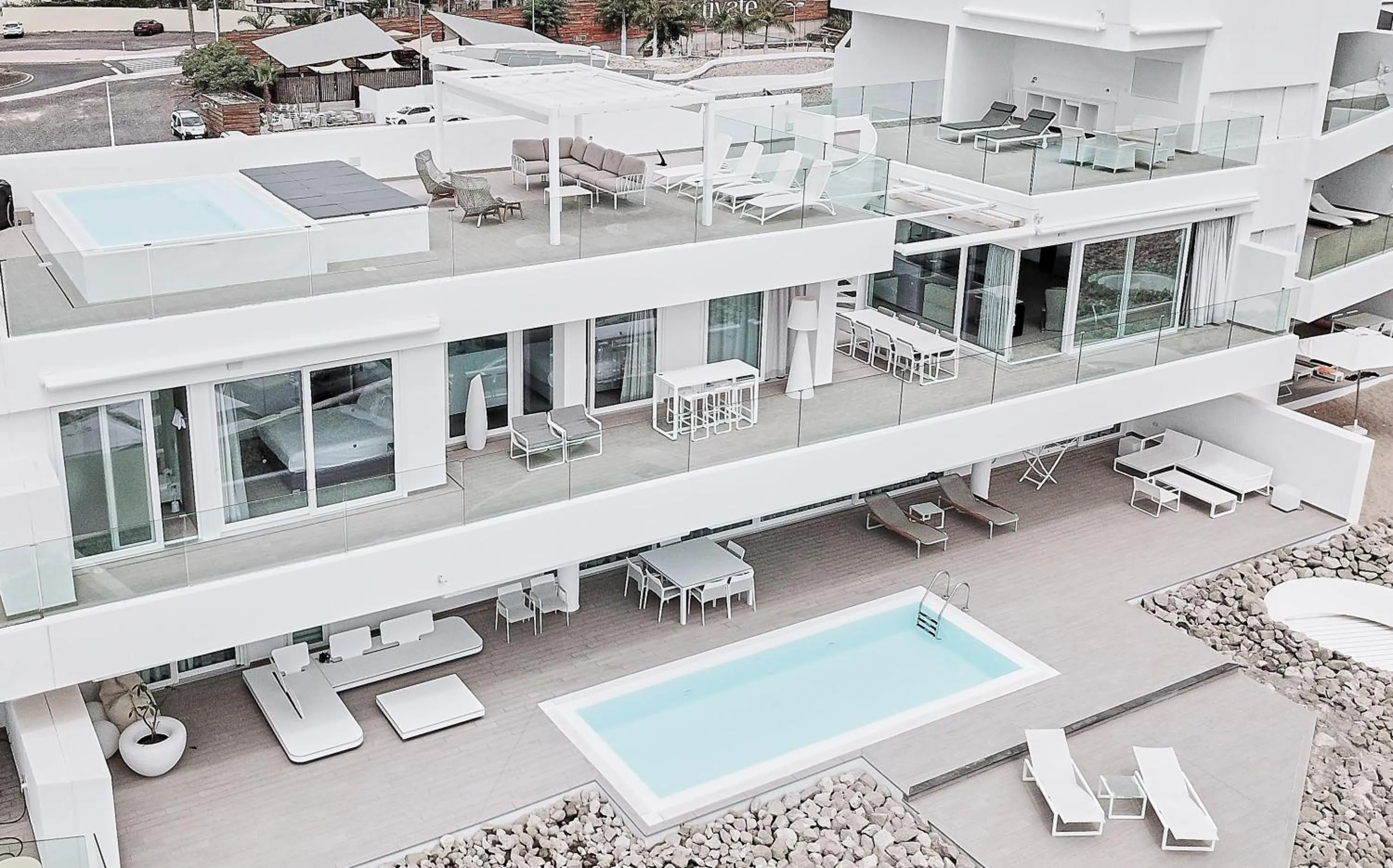 Photo of the whole room in Hotel Baobab Suites