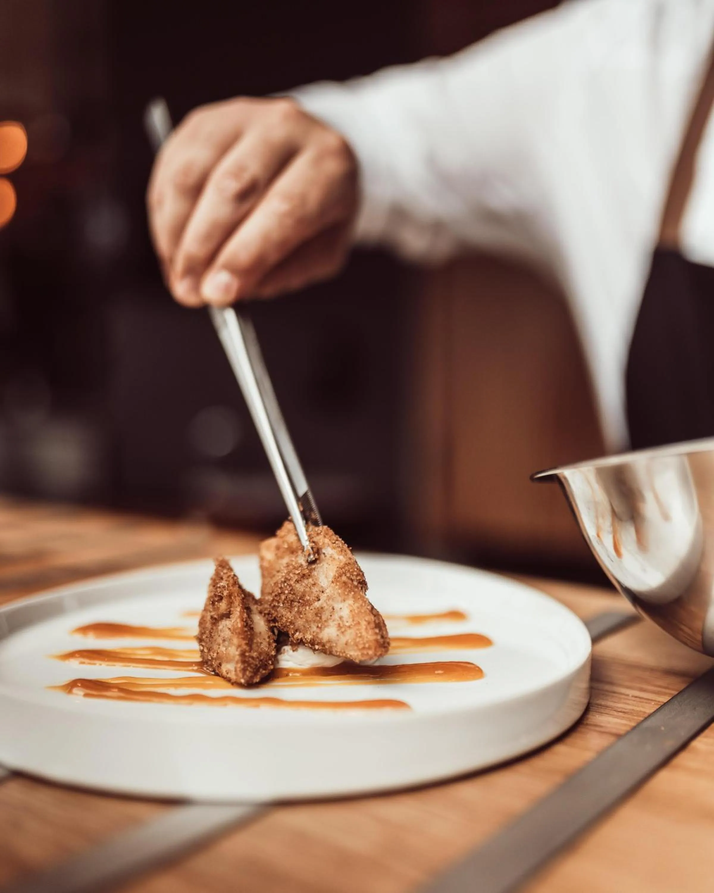 Restaurant/places to eat in Hotel Baobab Suites