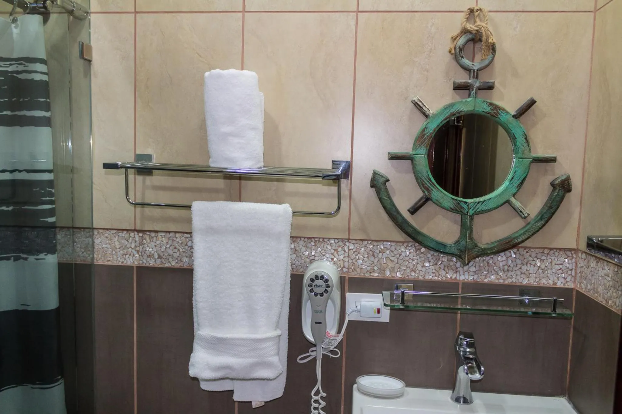 Shower in Casas del Toro Playa Flamingo