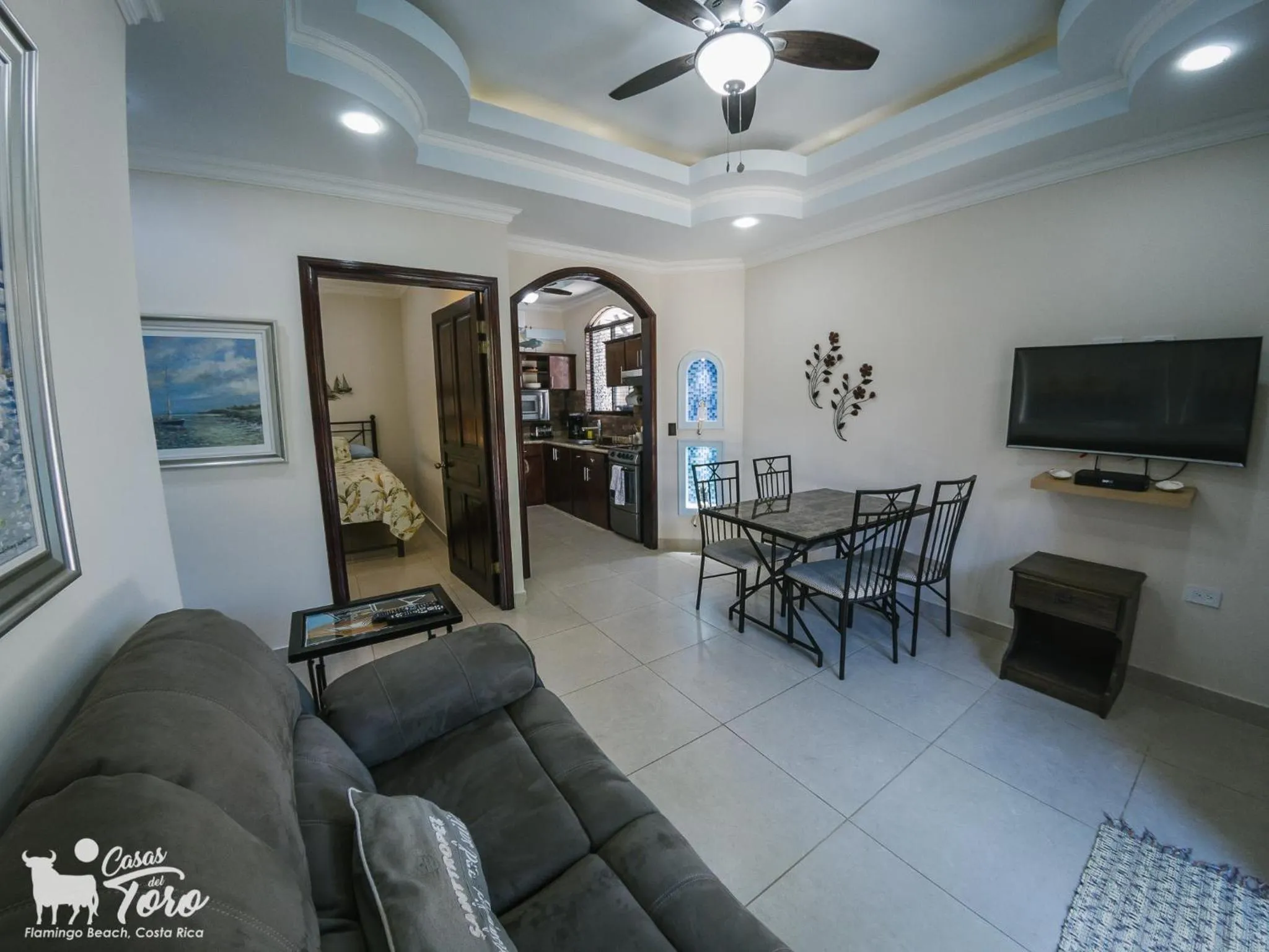 Communal lounge/ TV room in Casas del Toro Playa Flamingo