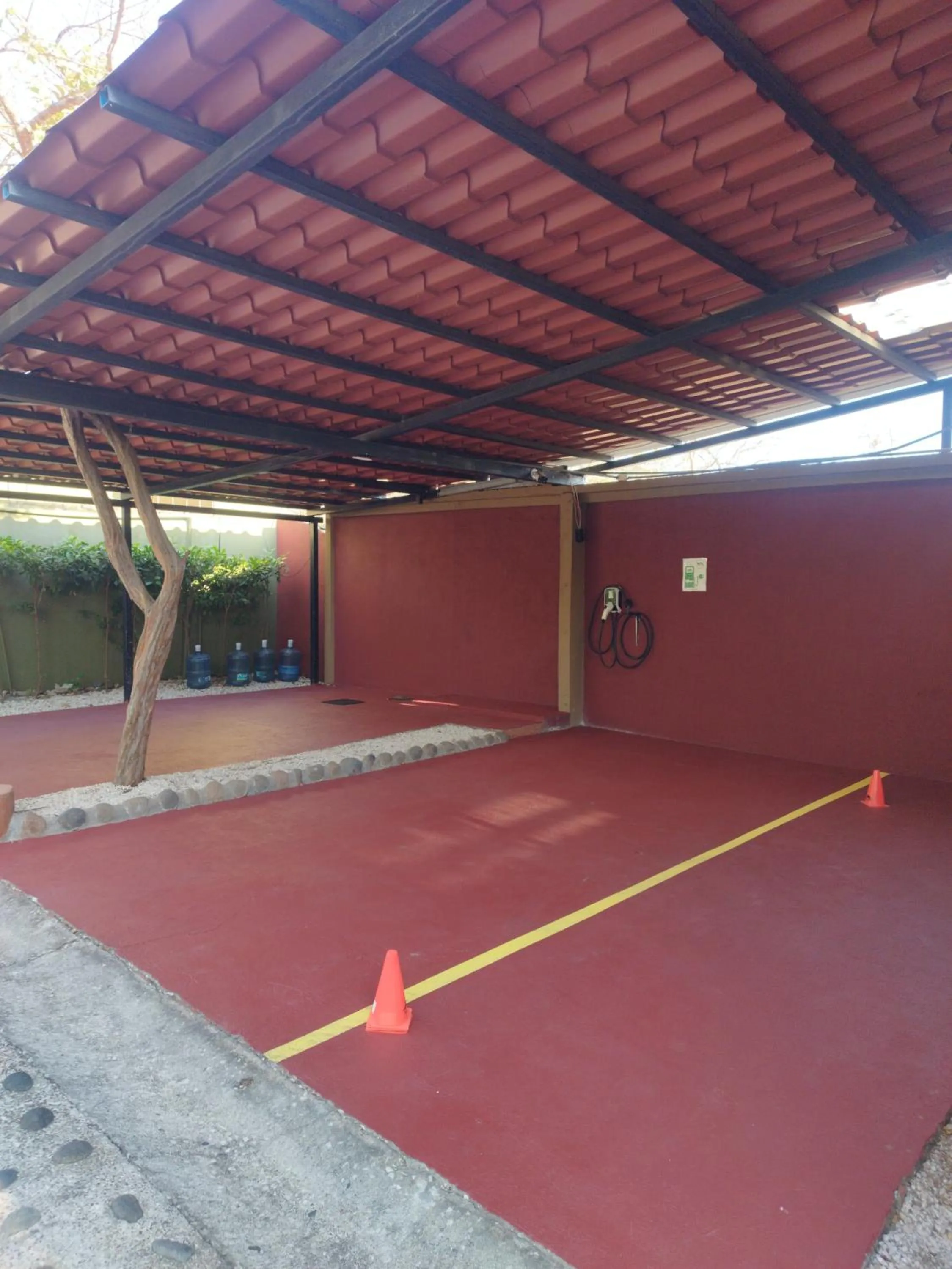 Parking in Casas del Toro Playa Flamingo