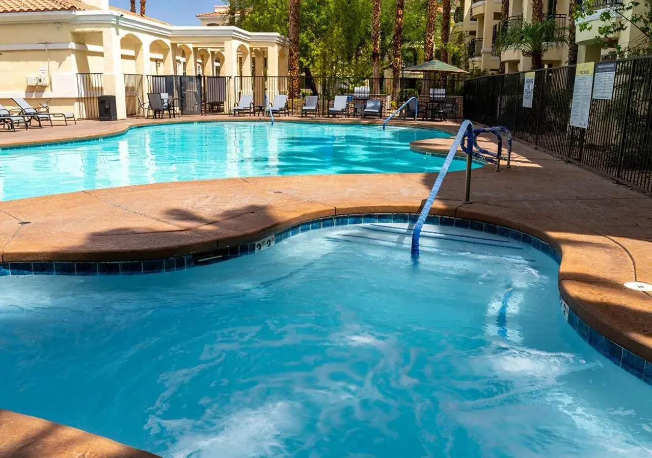 Club de Soleil All-Suite Resort Club de Soleil All-Suite Resort