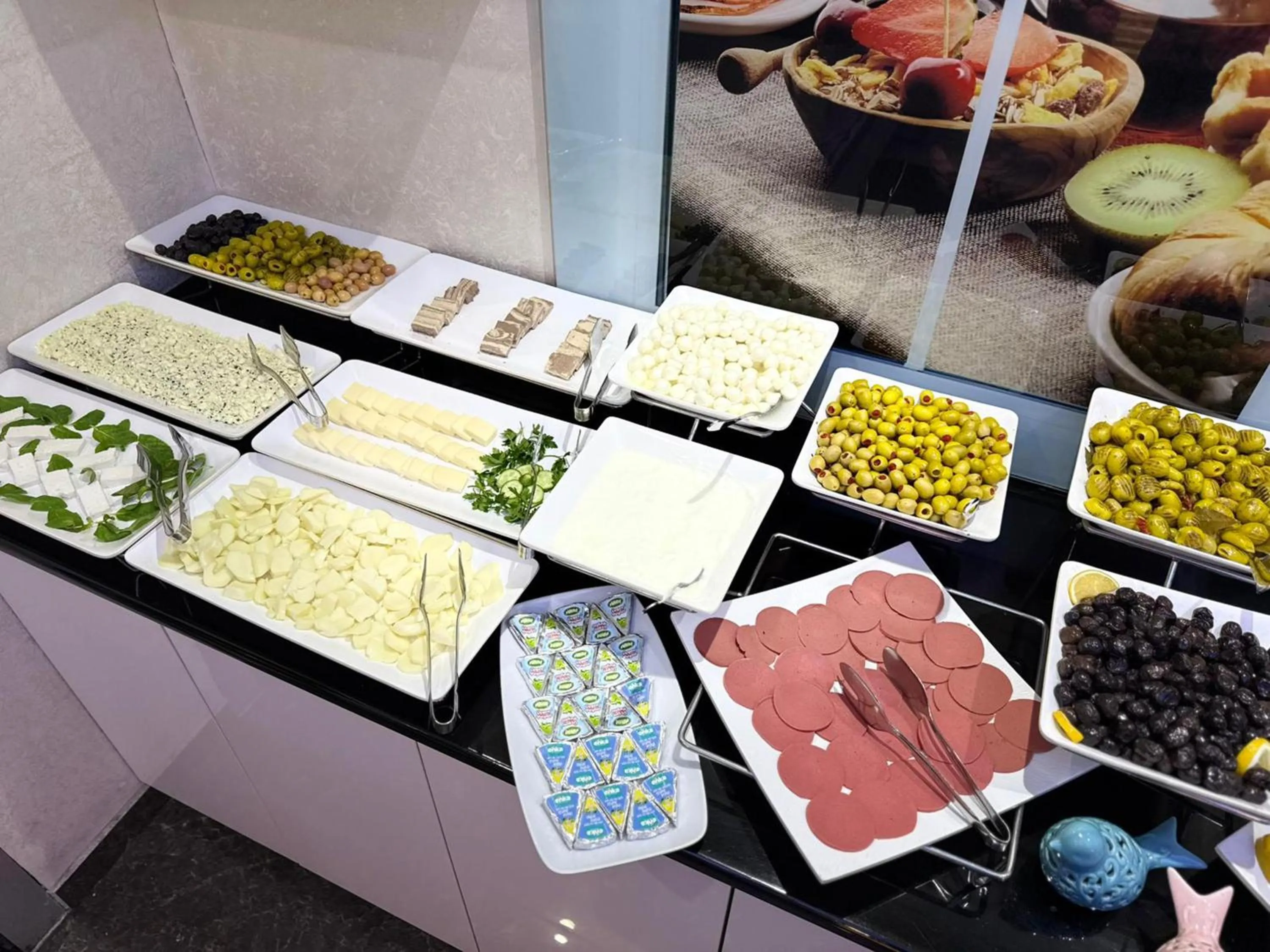 Buffet breakfast in Asrin Business Hotel Kızılay