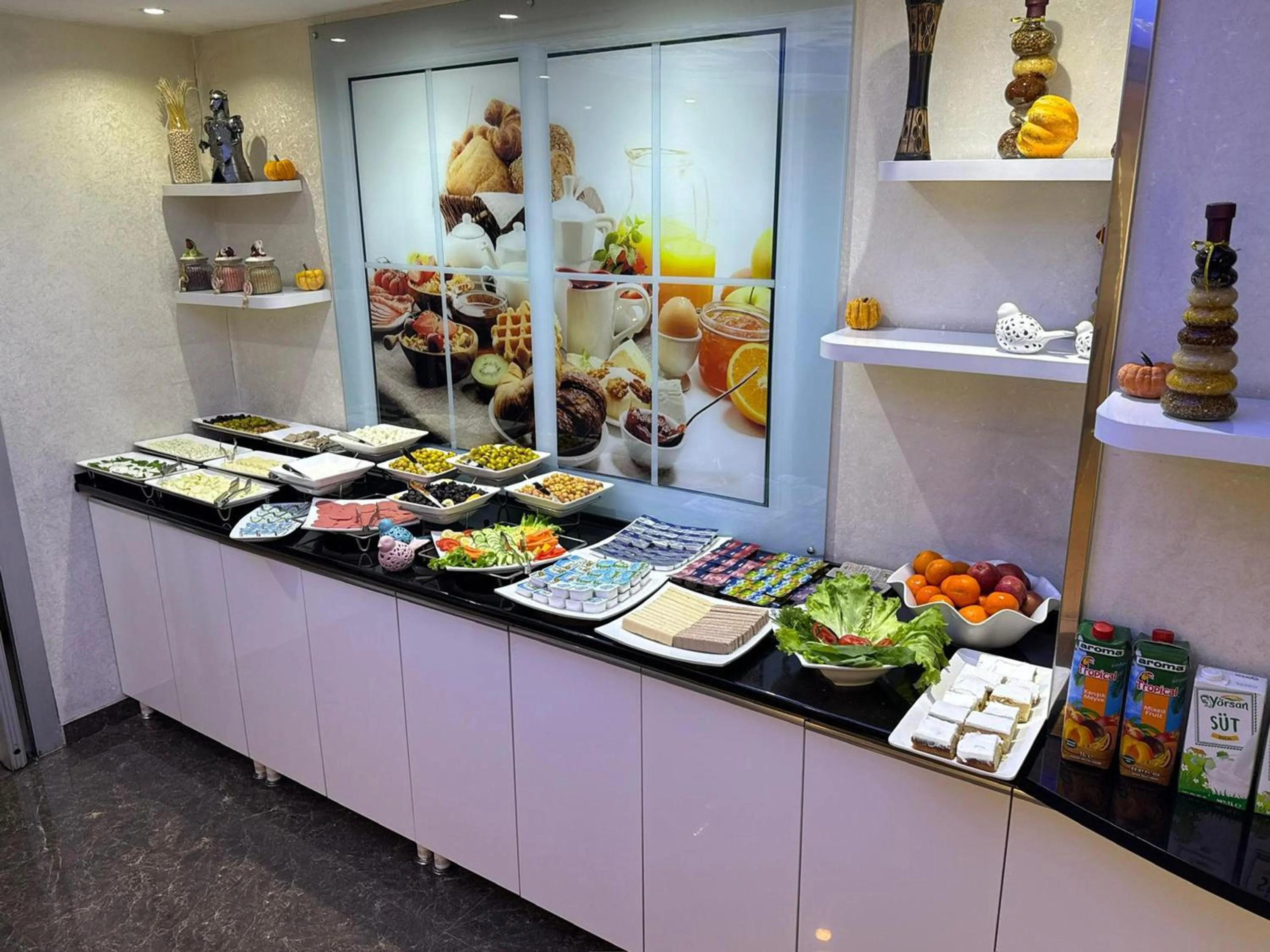 Buffet breakfast in Asrin Business Hotel Kızılay