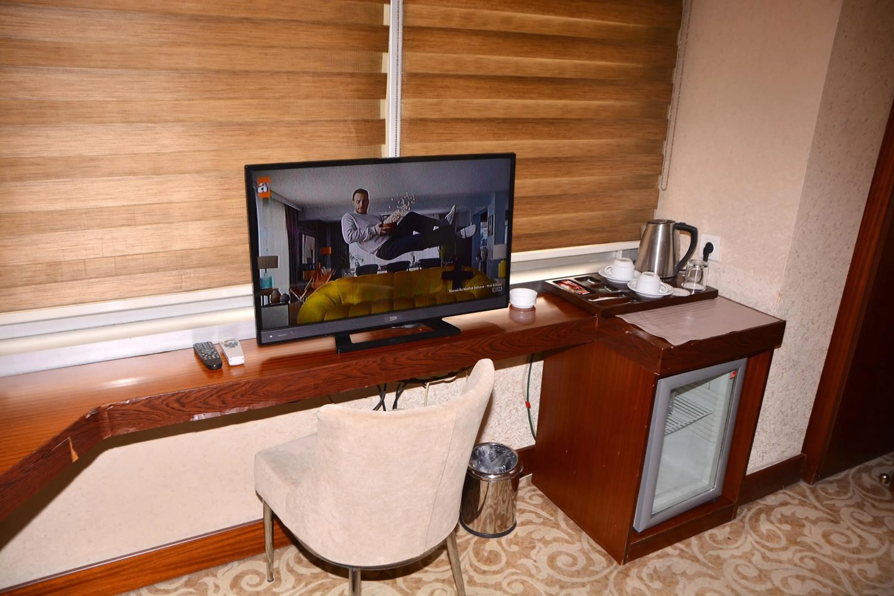 Photo of the whole room in Asrin Business Hotel Kızılay