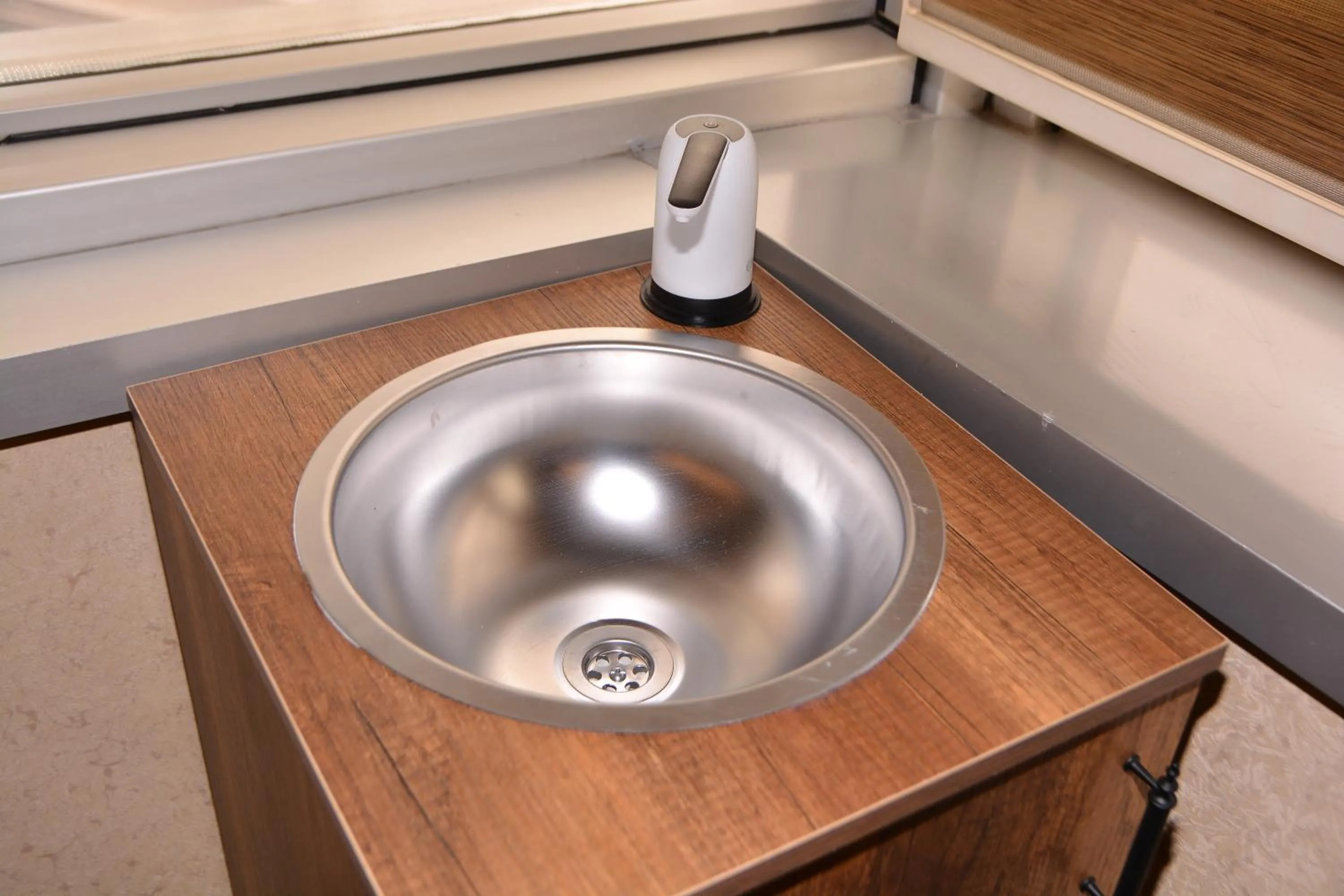 Photo of the whole room in Asrin Business Hotel Kızılay