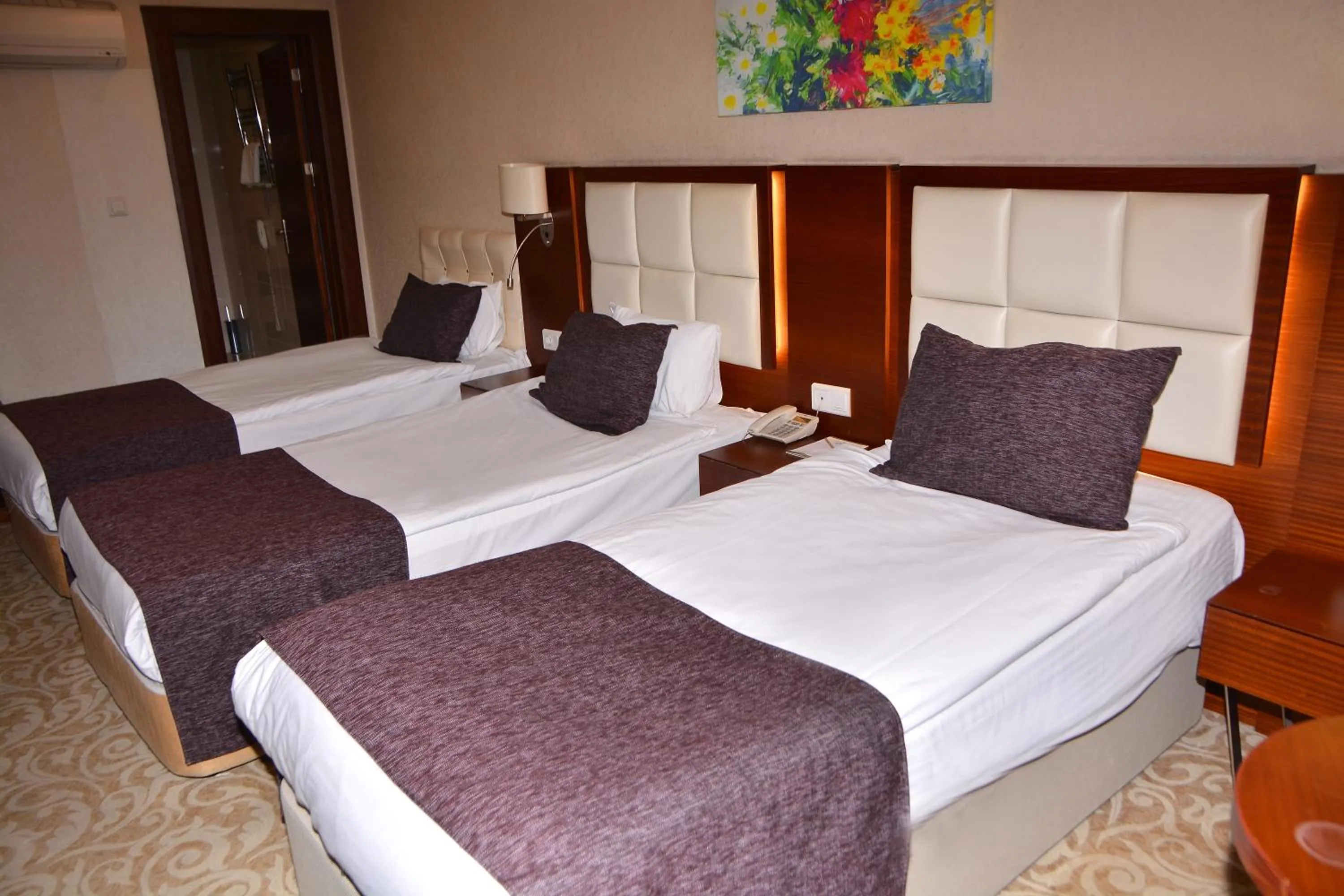 Photo of the whole room, Bed in Asrin Business Hotel Kızılay