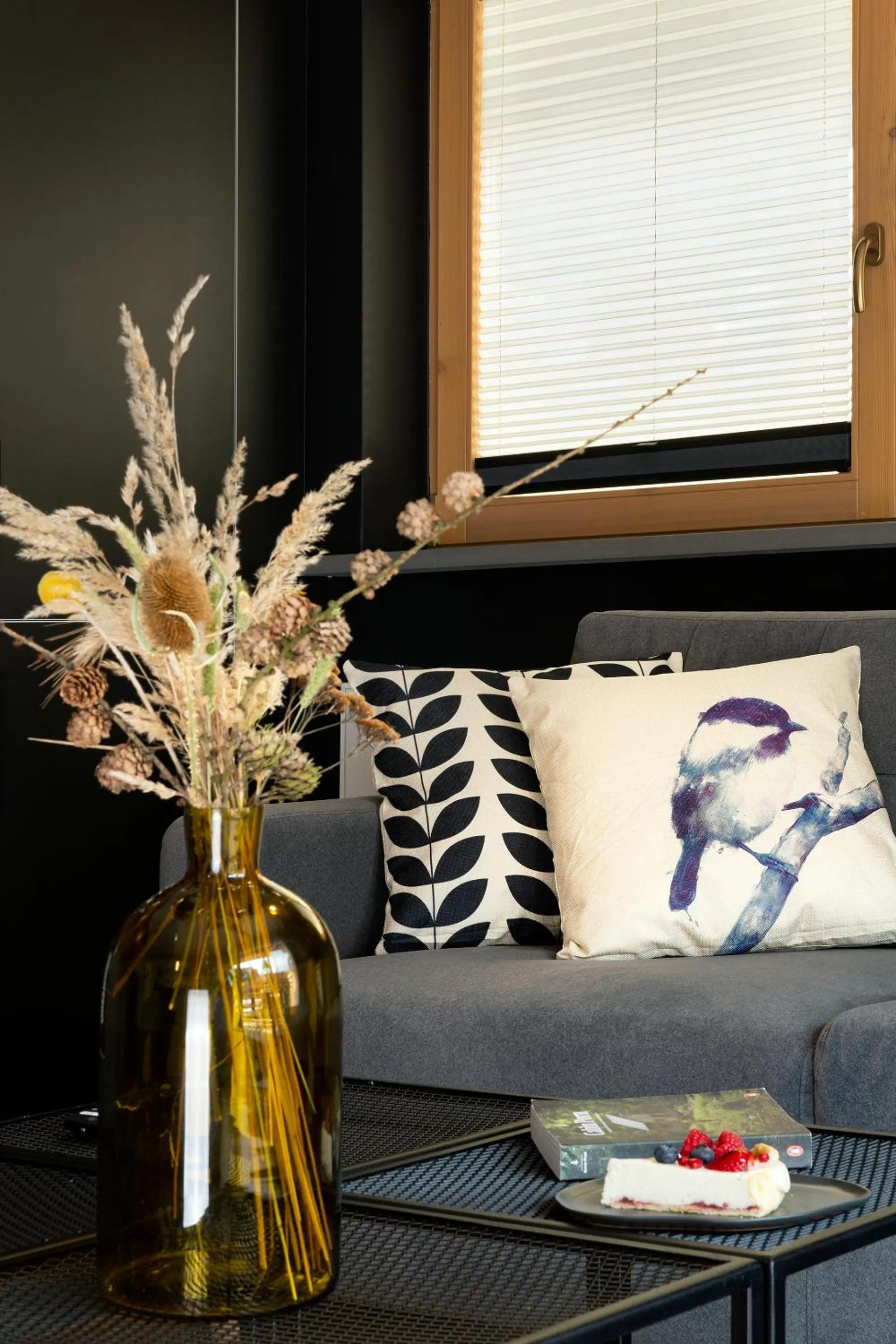 Living room in Green Deer Premium