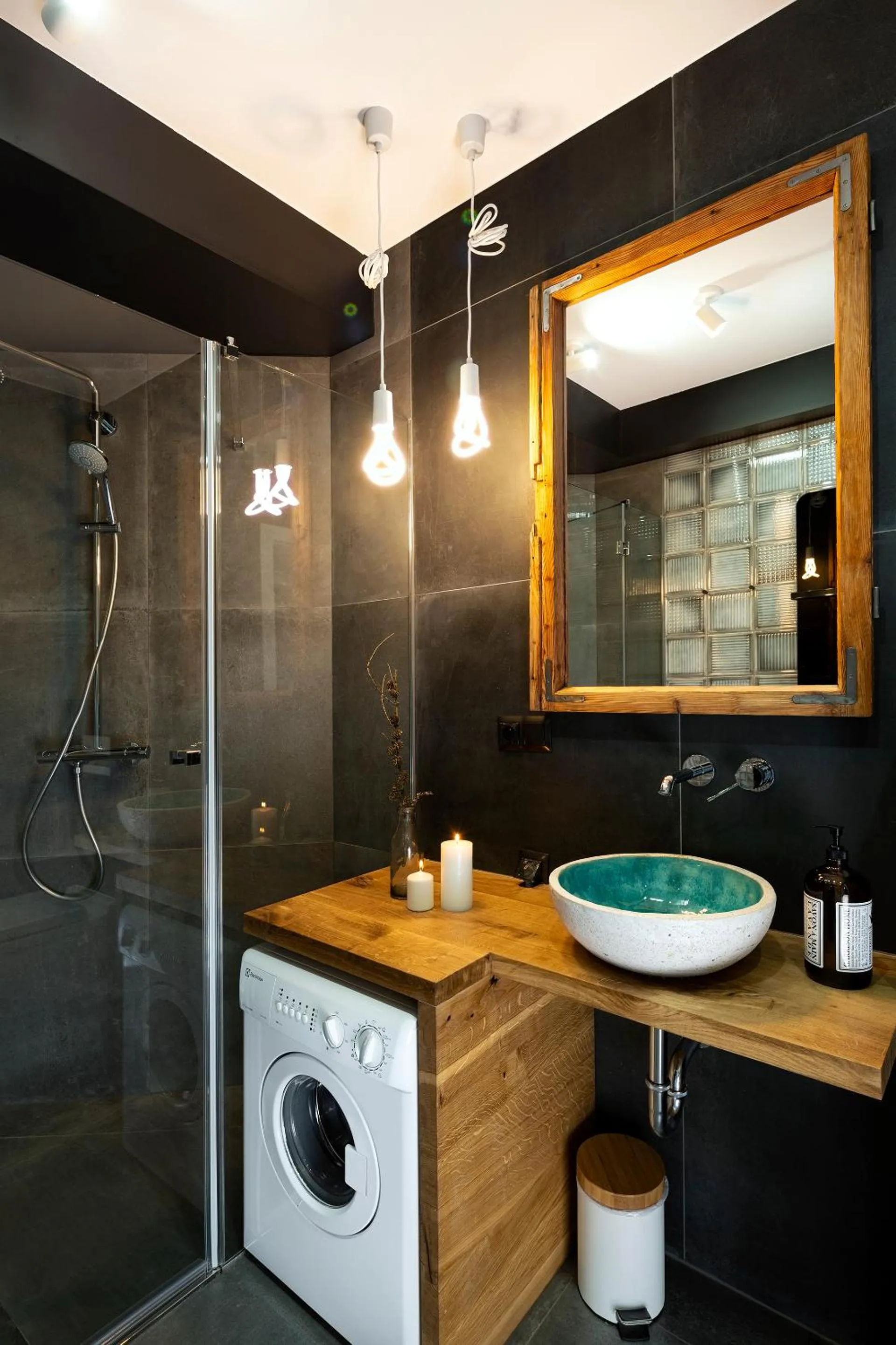 Bathroom in Green Deer Premium