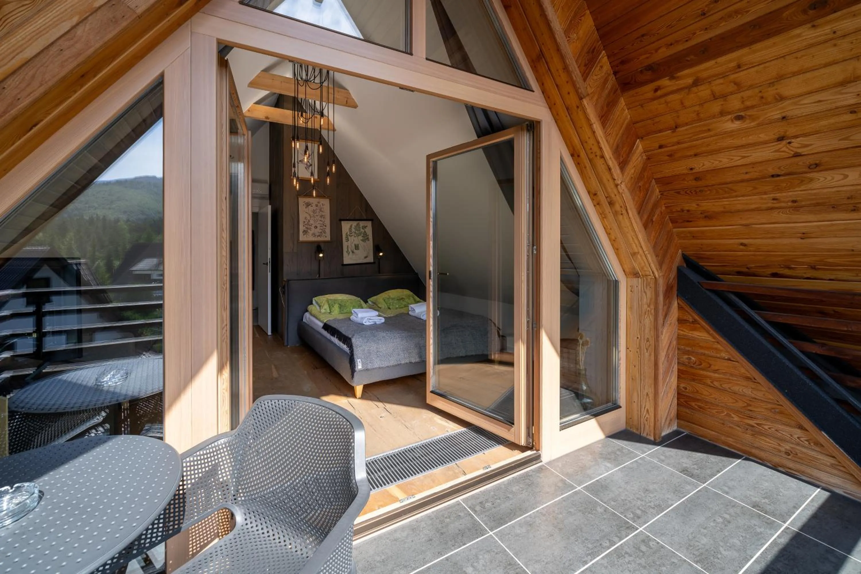 Balcony/Terrace in Green Deer Premium