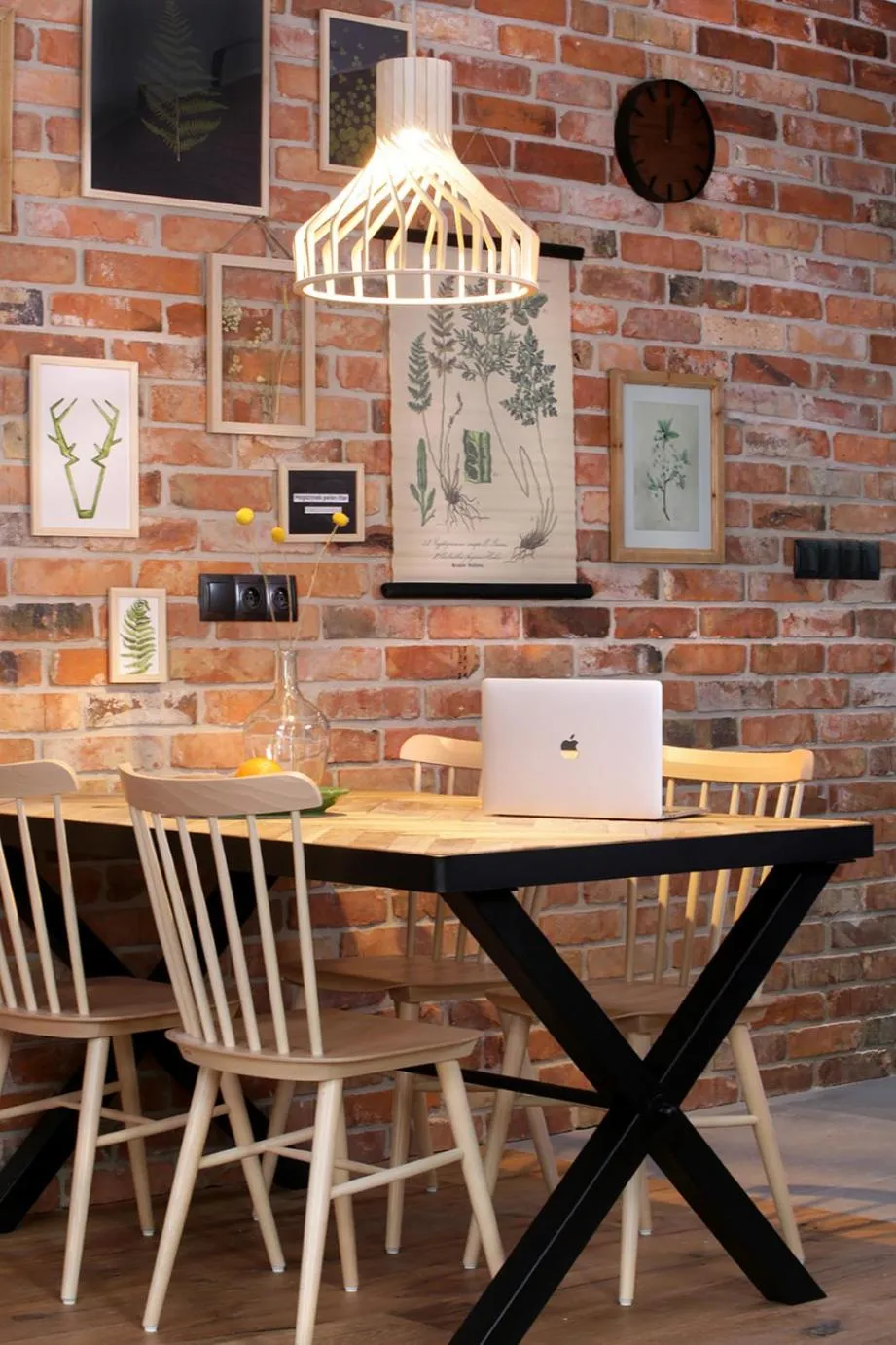 Photo of the whole room in Green Deer Premium