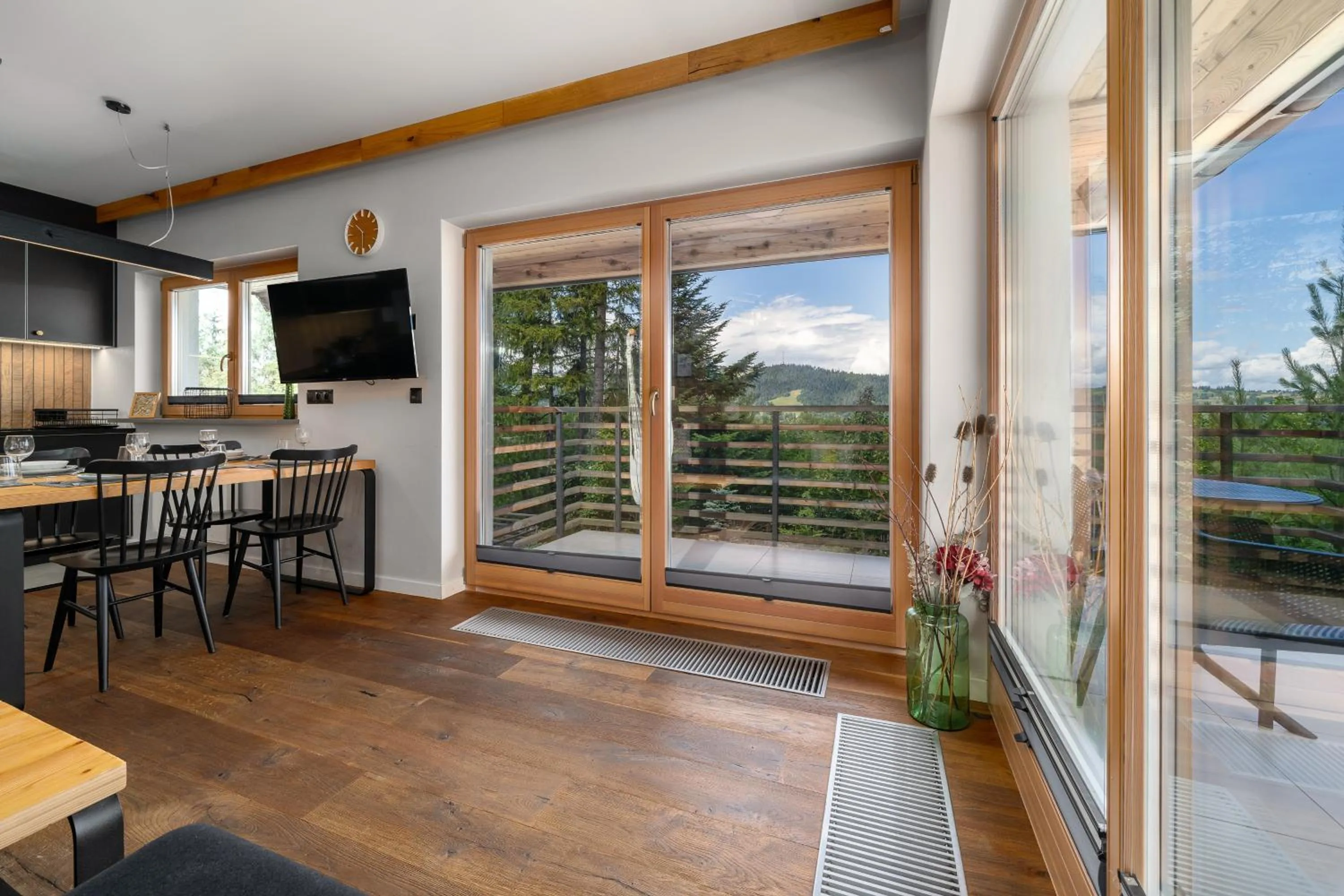 Living room in Green Deer Premium