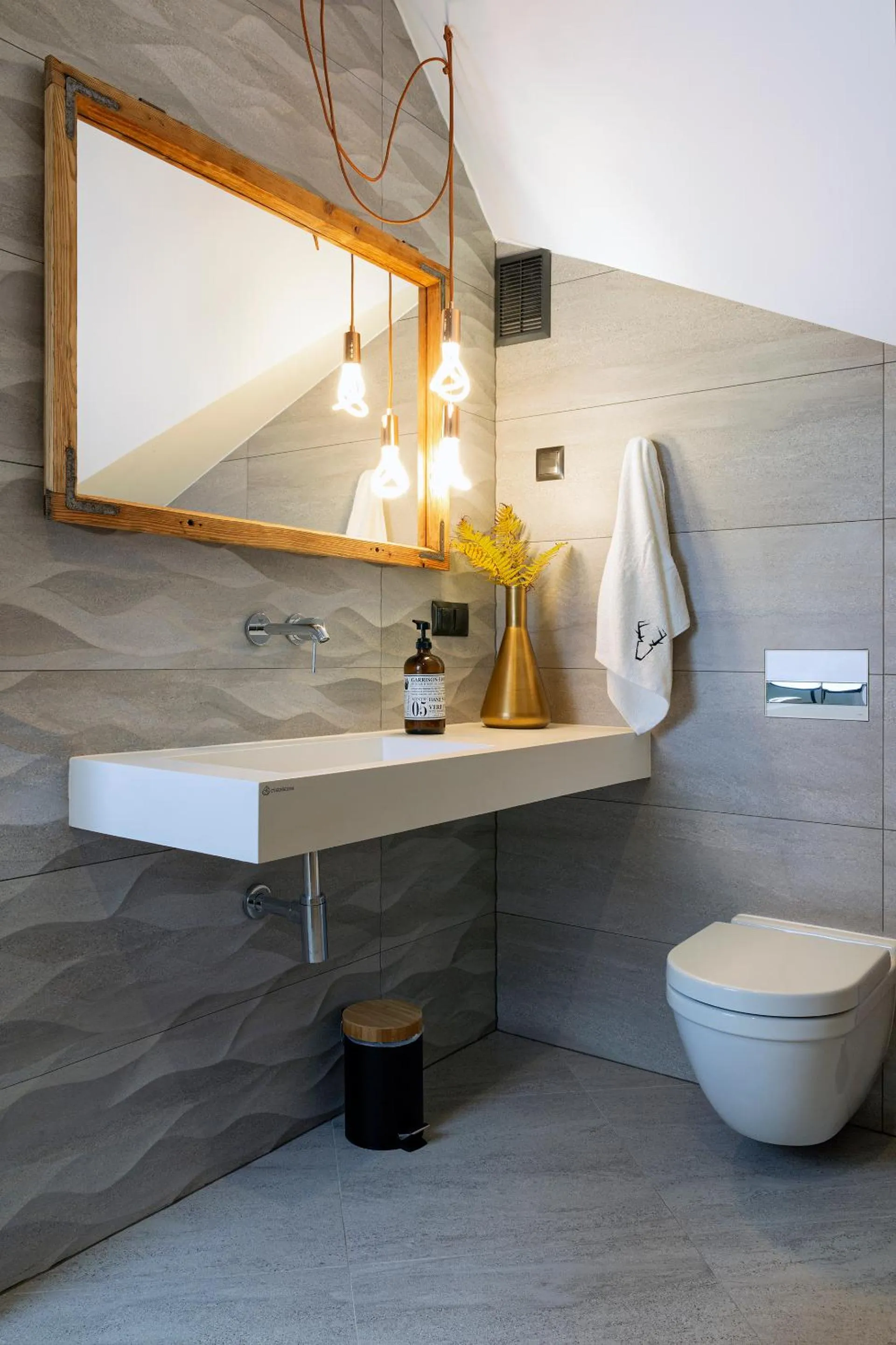 Bathroom in Green Deer Premium