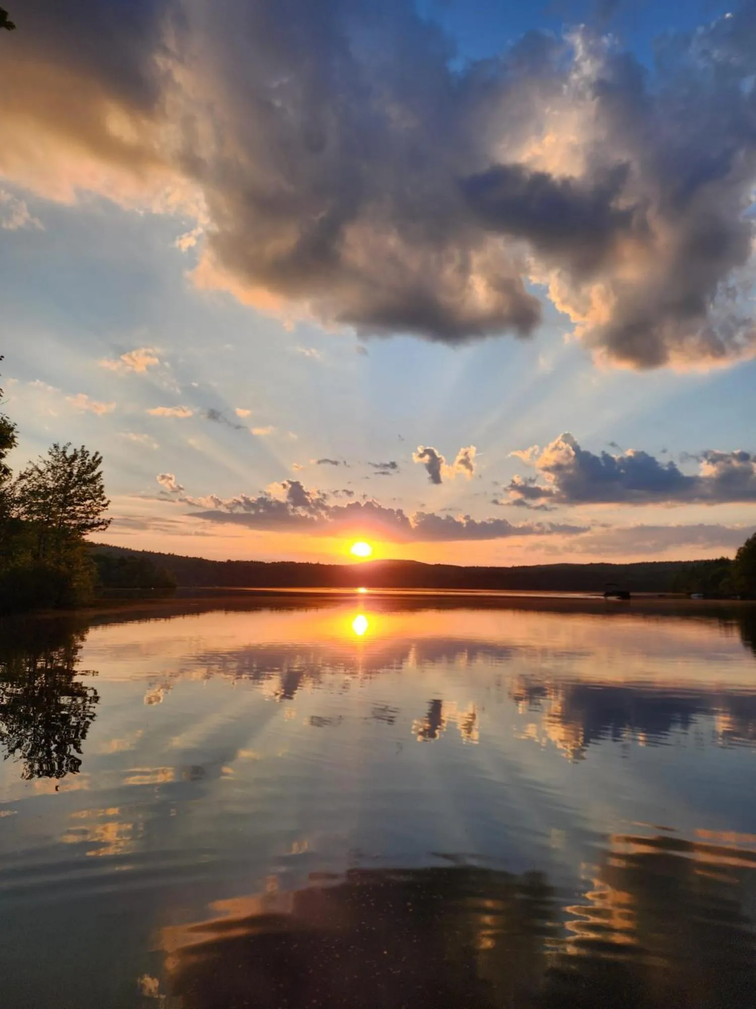 Sunrise in Lake Shore Farm Inn