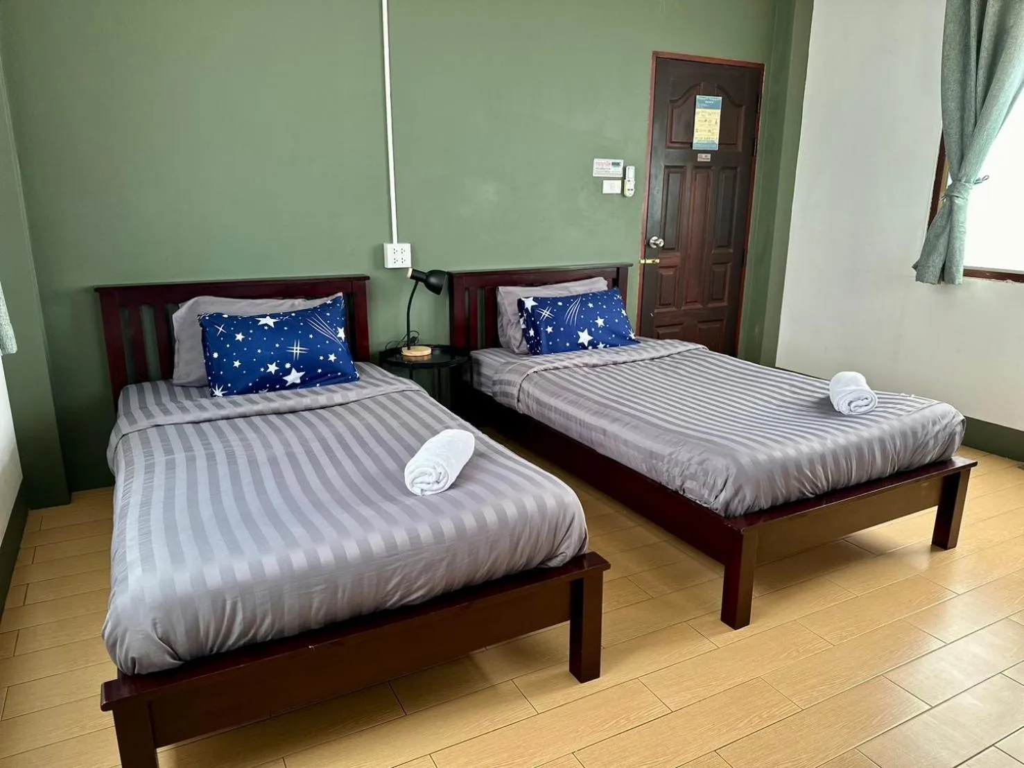 Bed in Niece Hostel Phuket - Bangtao Beach