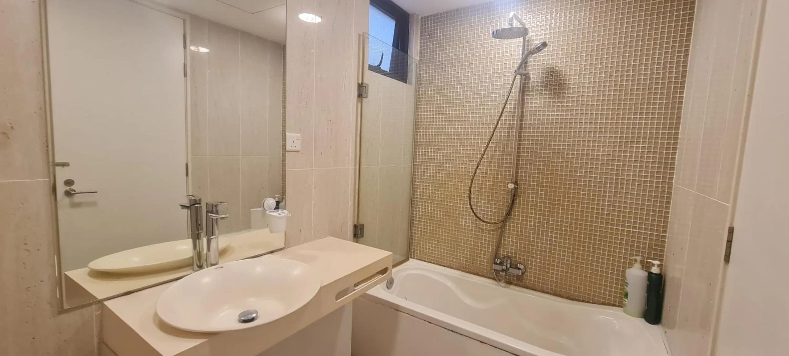 Bathroom in My Misto Homestay, Riverson Soho